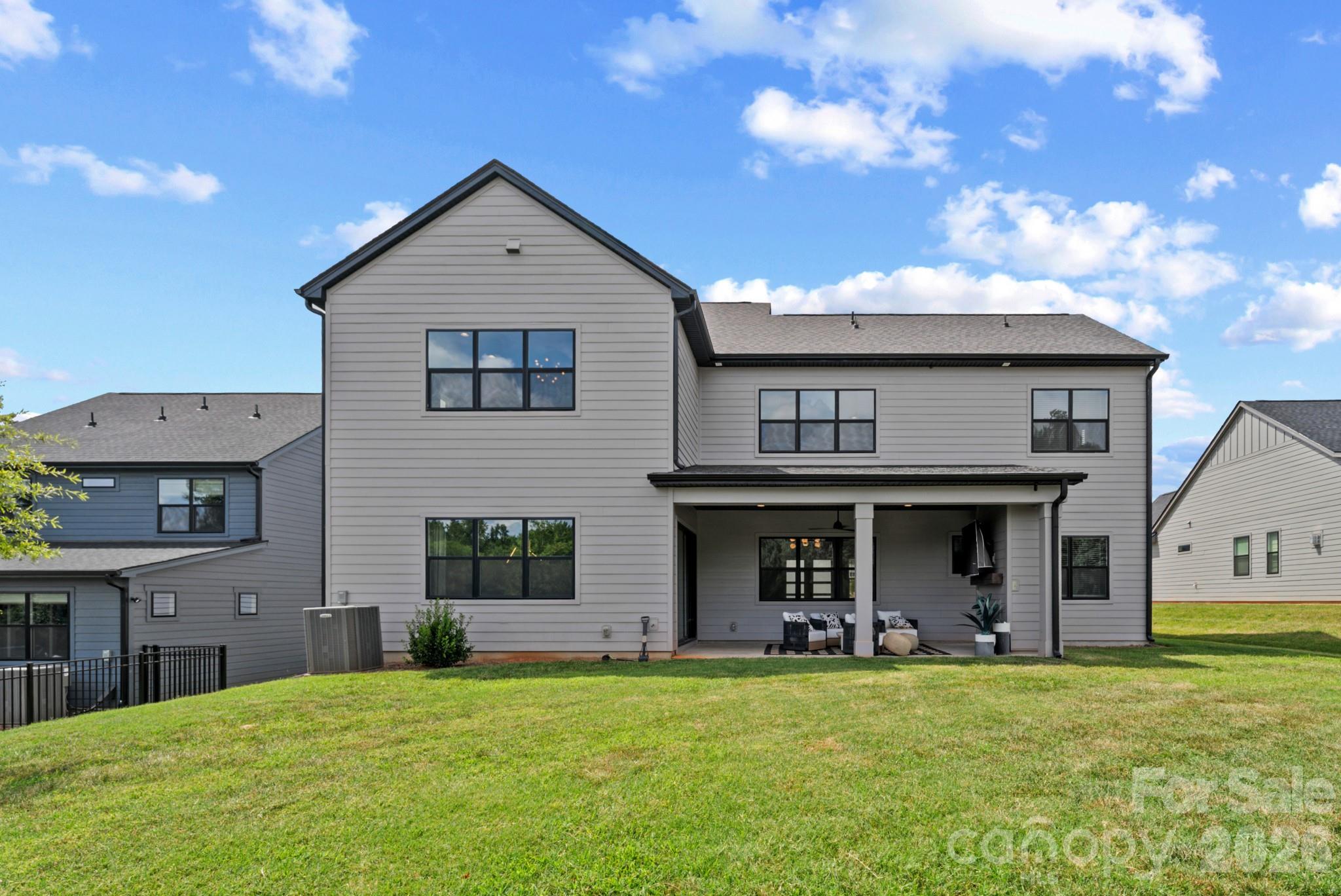 13944 Roosevelt Drive — Huntersville