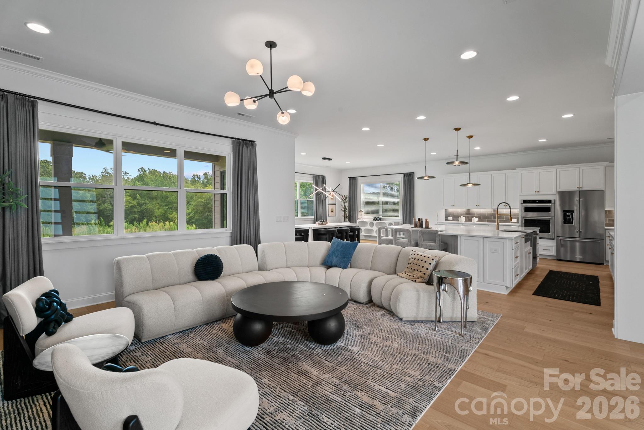 13944 Roosevelt Drive — Huntersville