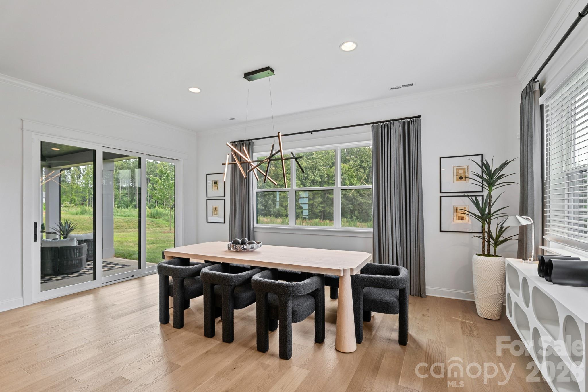 13944 Roosevelt Drive — Huntersville