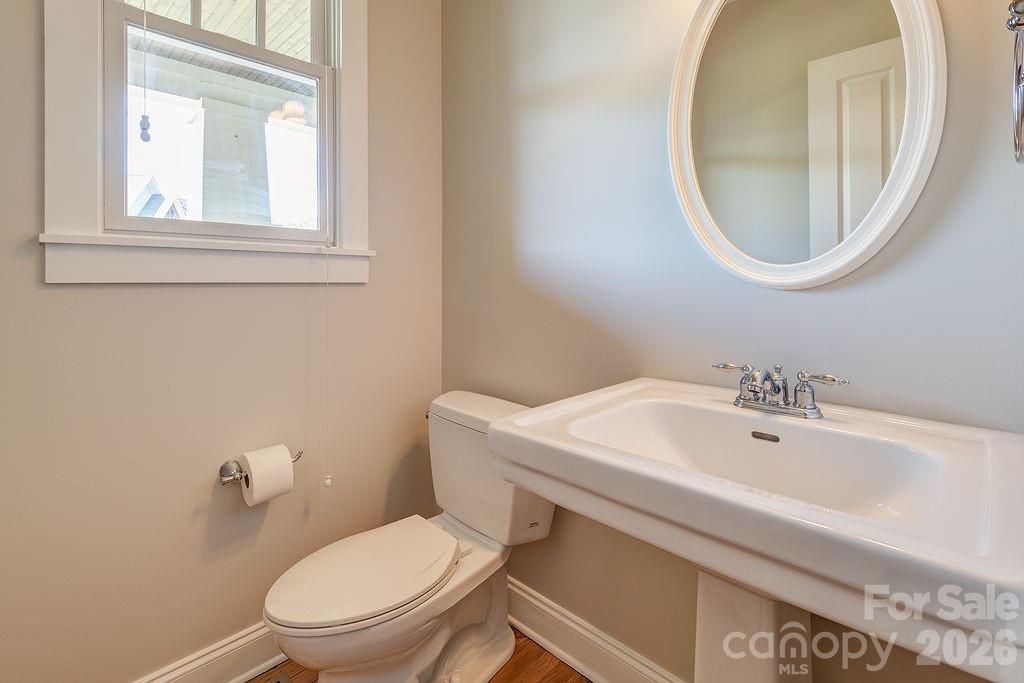 201 Skytop Farm Lane — Hendersonville