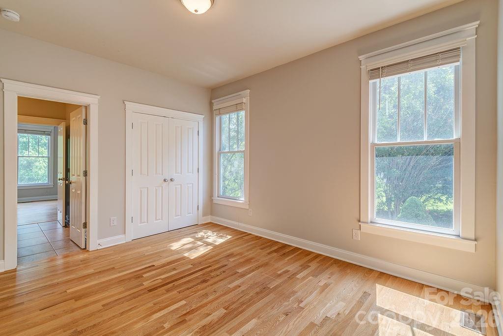 201 Skytop Farm Lane — Hendersonville