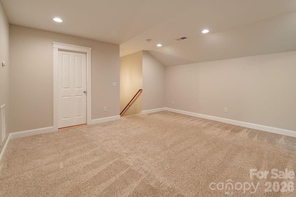 201 Skytop Farm Lane — Hendersonville