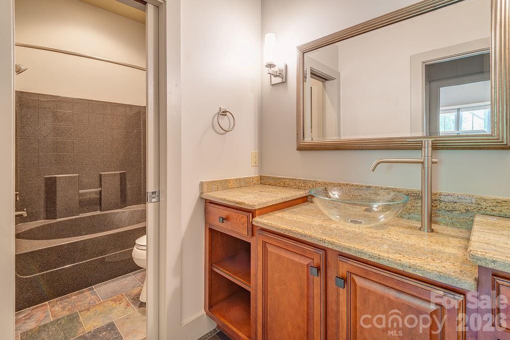 201 Skytop Farm Lane — Hendersonville