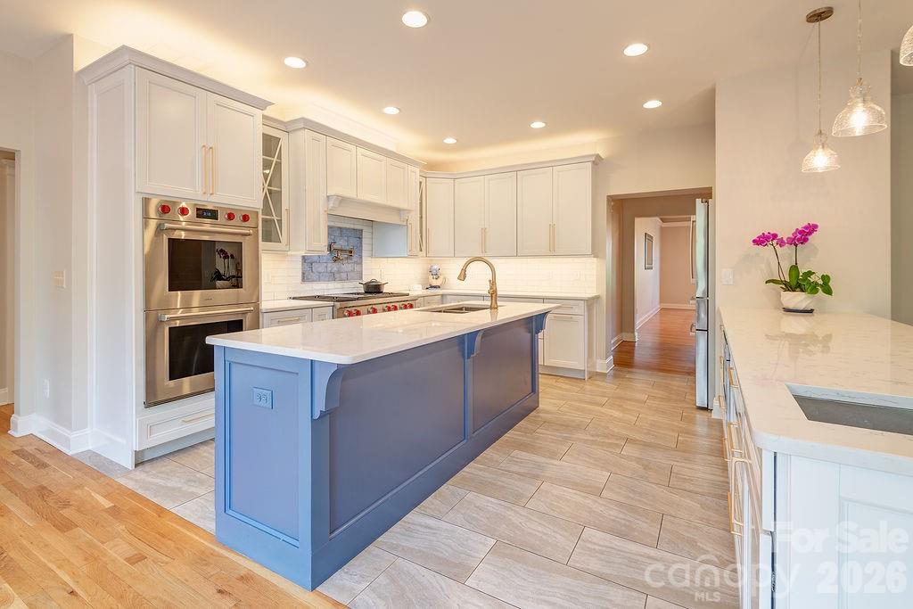 201 Skytop Farm Lane — Hendersonville