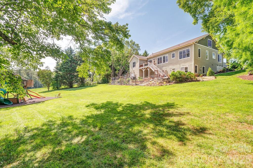 201 Skytop Farm Lane — Hendersonville