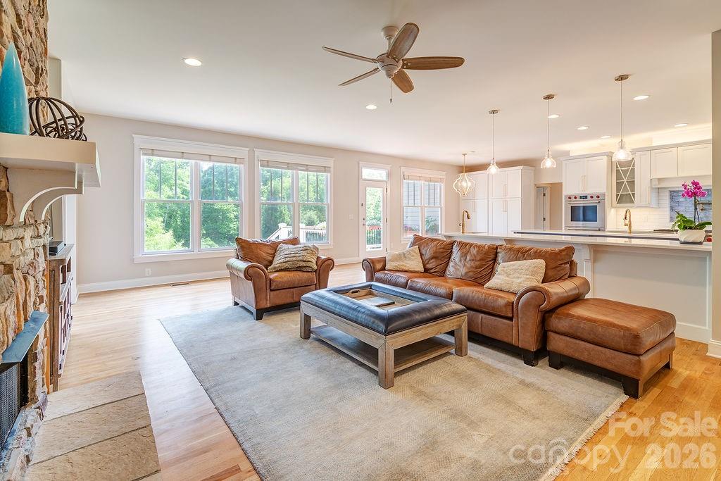 201 Skytop Farm Lane — Hendersonville