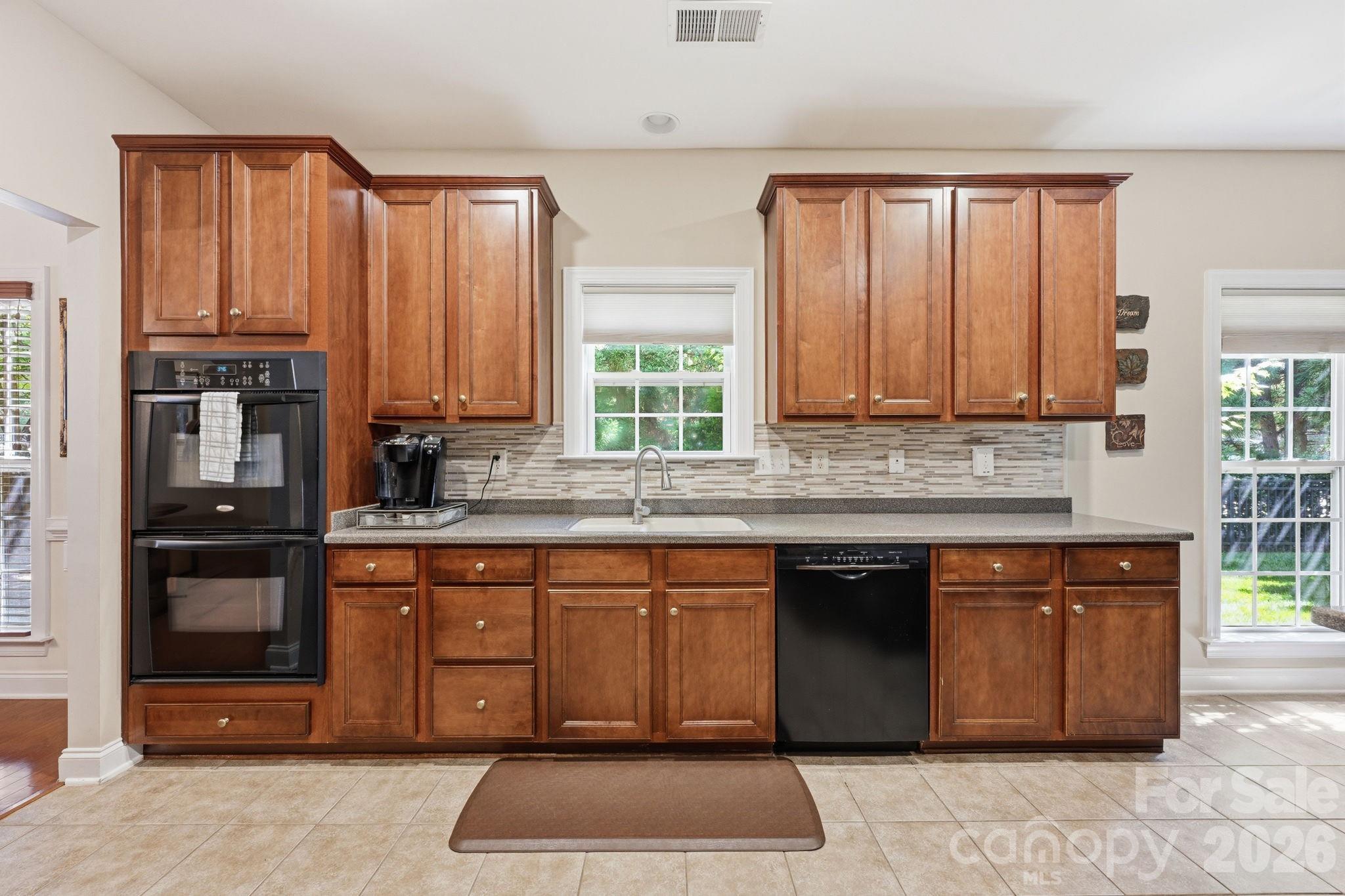 4405 Squirrel Trail Lane — Charlotte