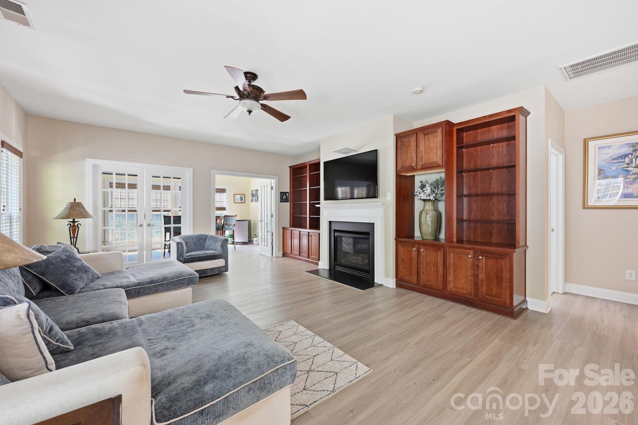 4405 Squirrel Trail Lane — Charlotte