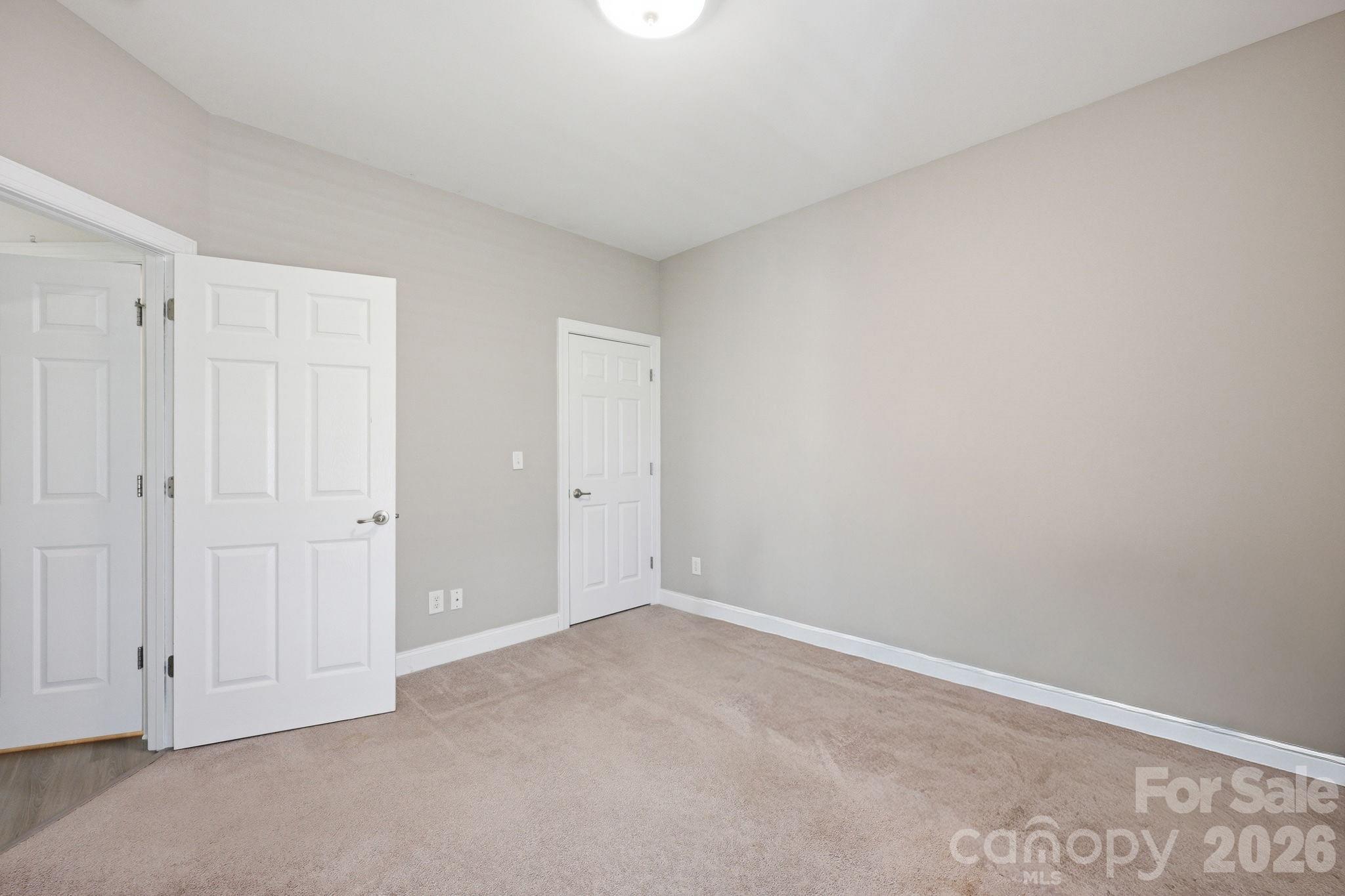 4405 Squirrel Trail Lane — Charlotte