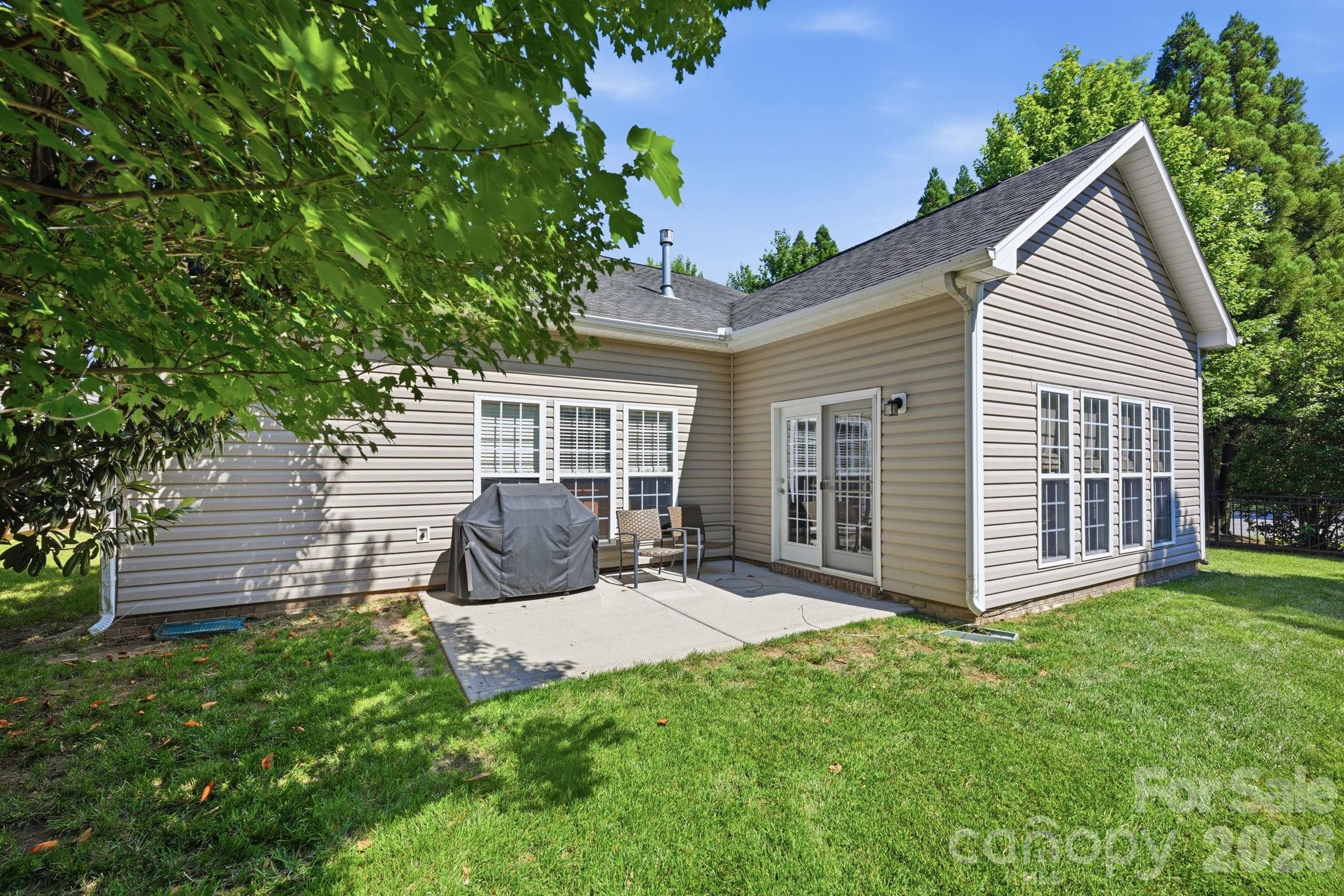 4405 Squirrel Trail Lane — Charlotte
