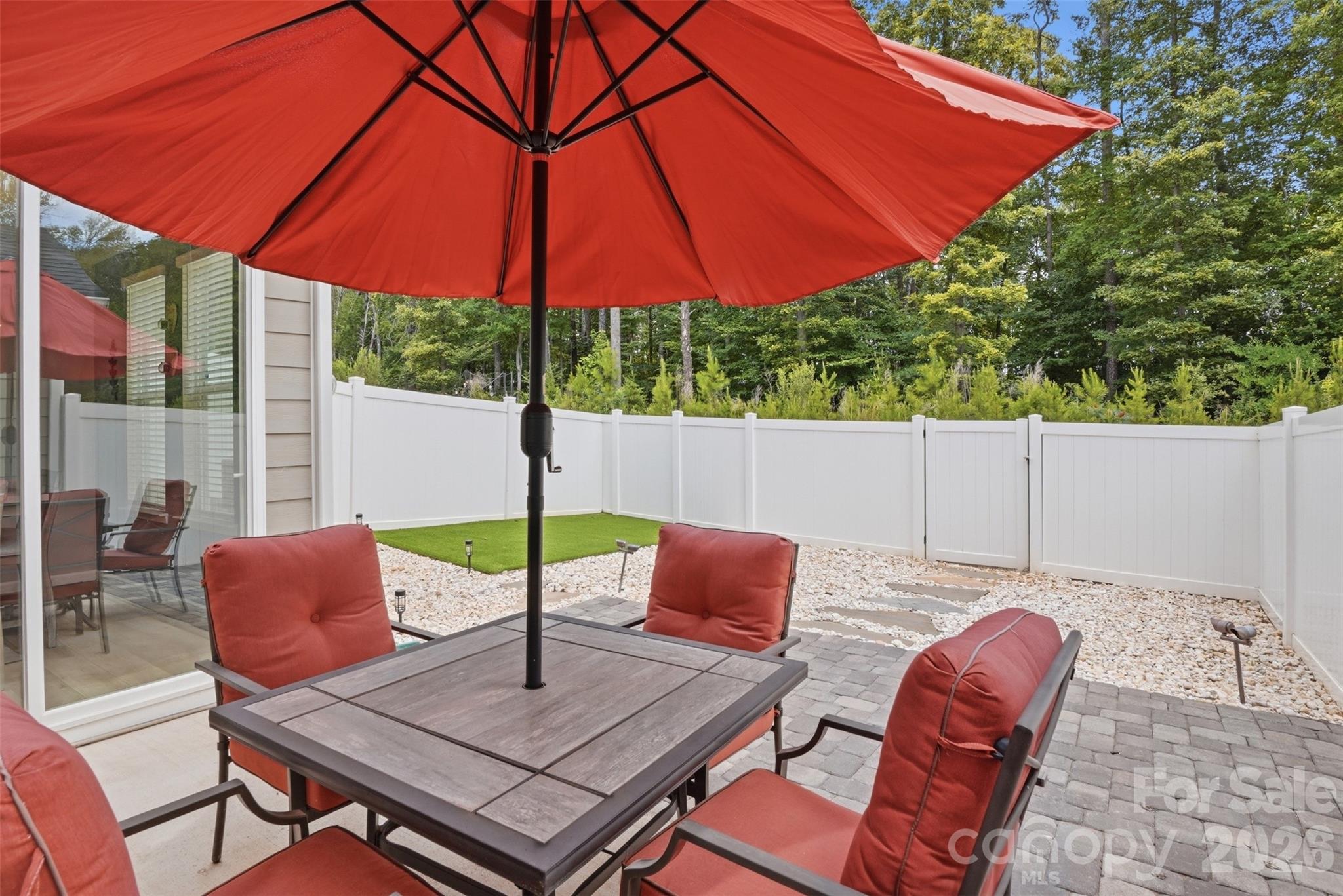 8134 Merryvale Lane — Charlotte