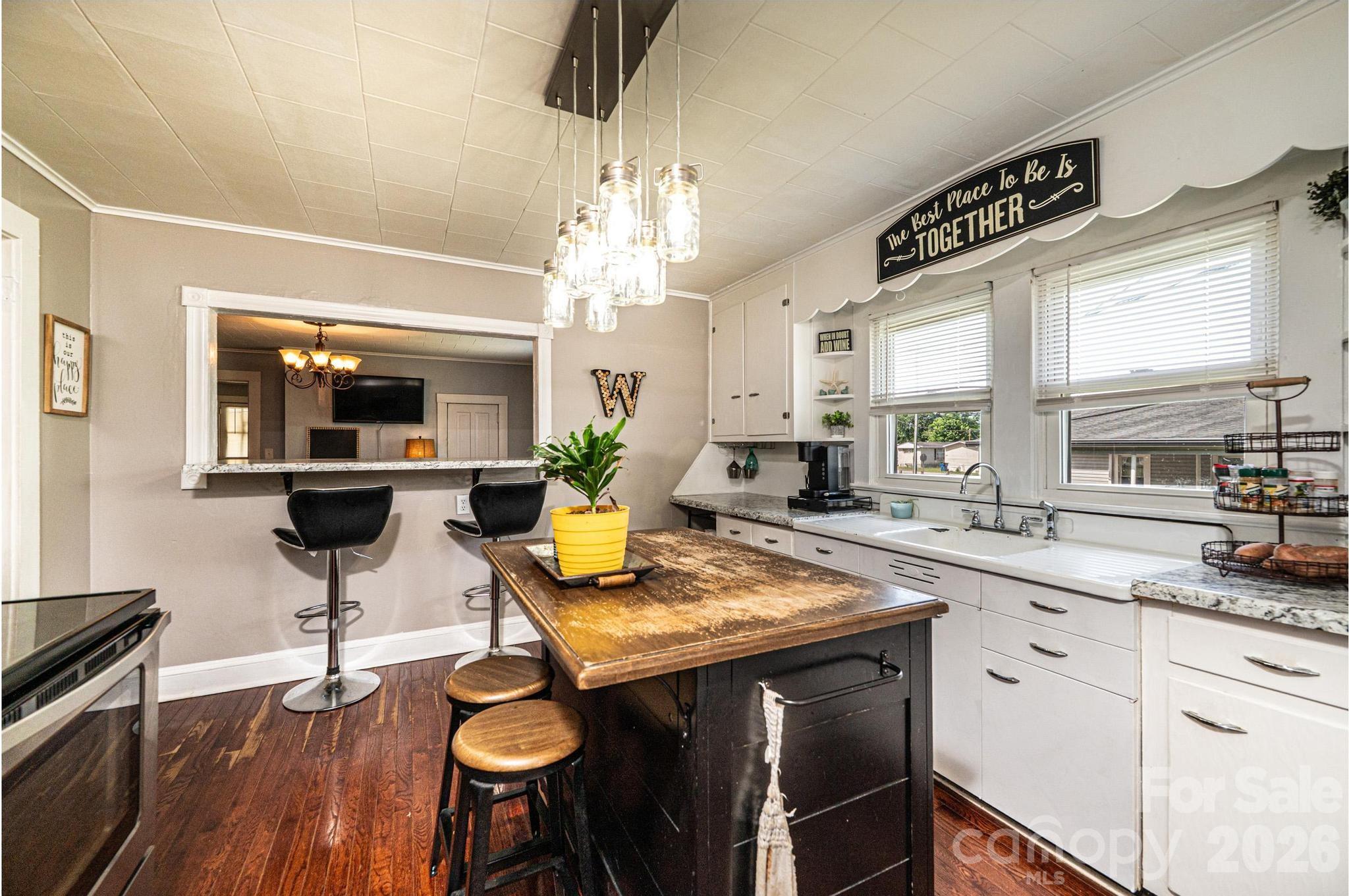 114 Mountain View Street — Morganton