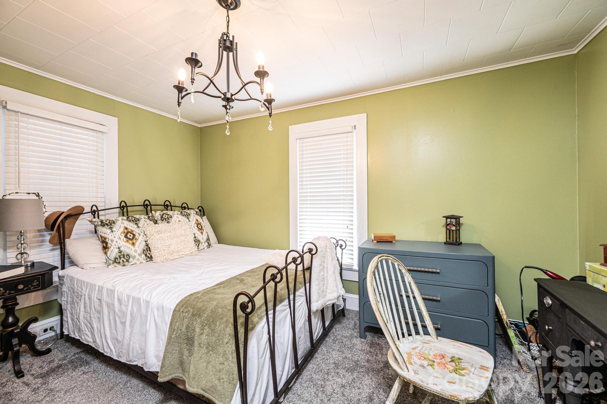 114 Mountain View Street — Morganton