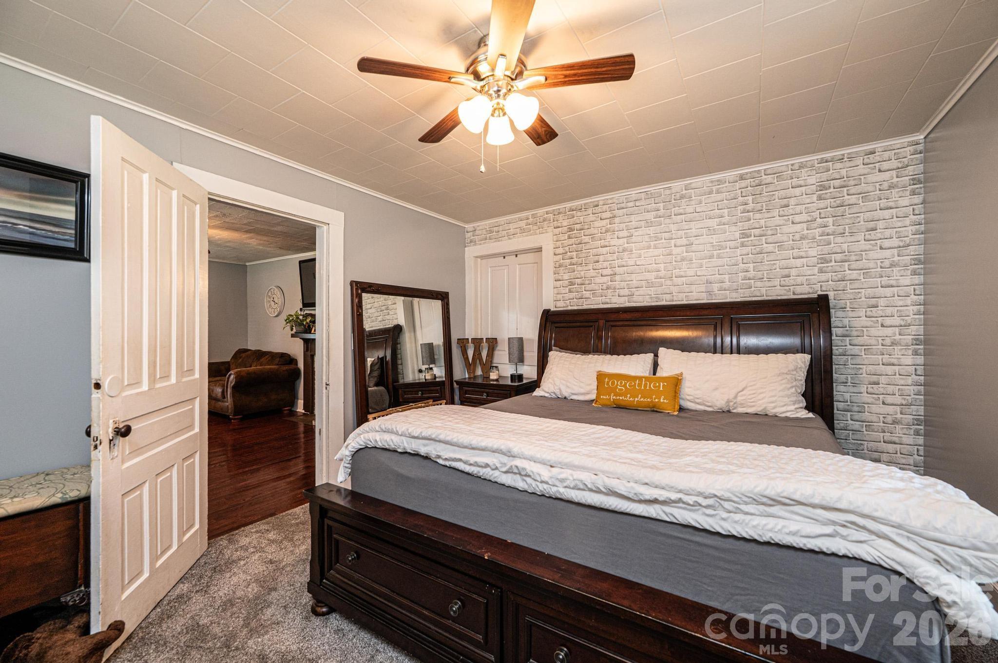 114 Mountain View Street — Morganton