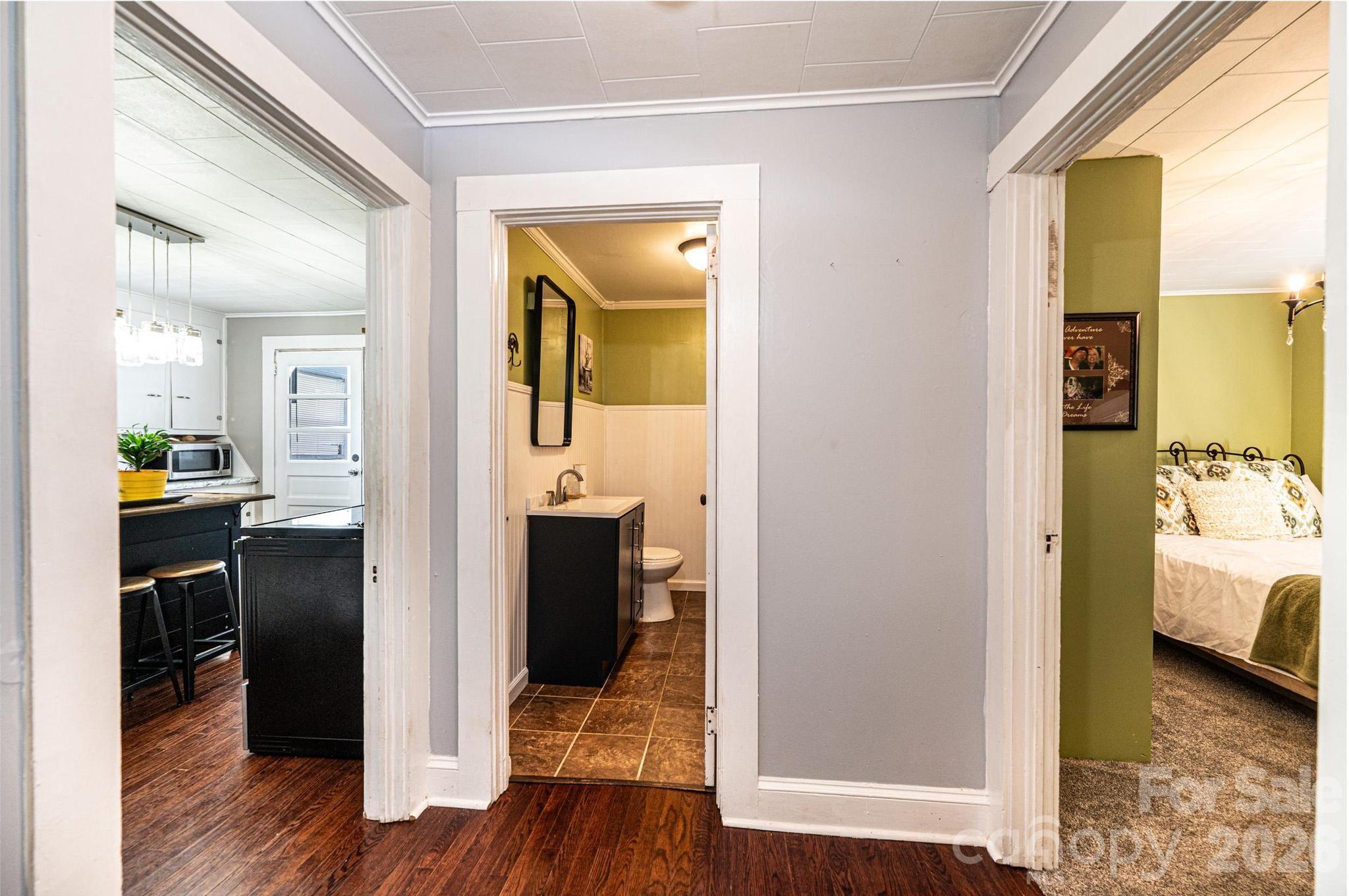 114 Mountain View Street — Morganton