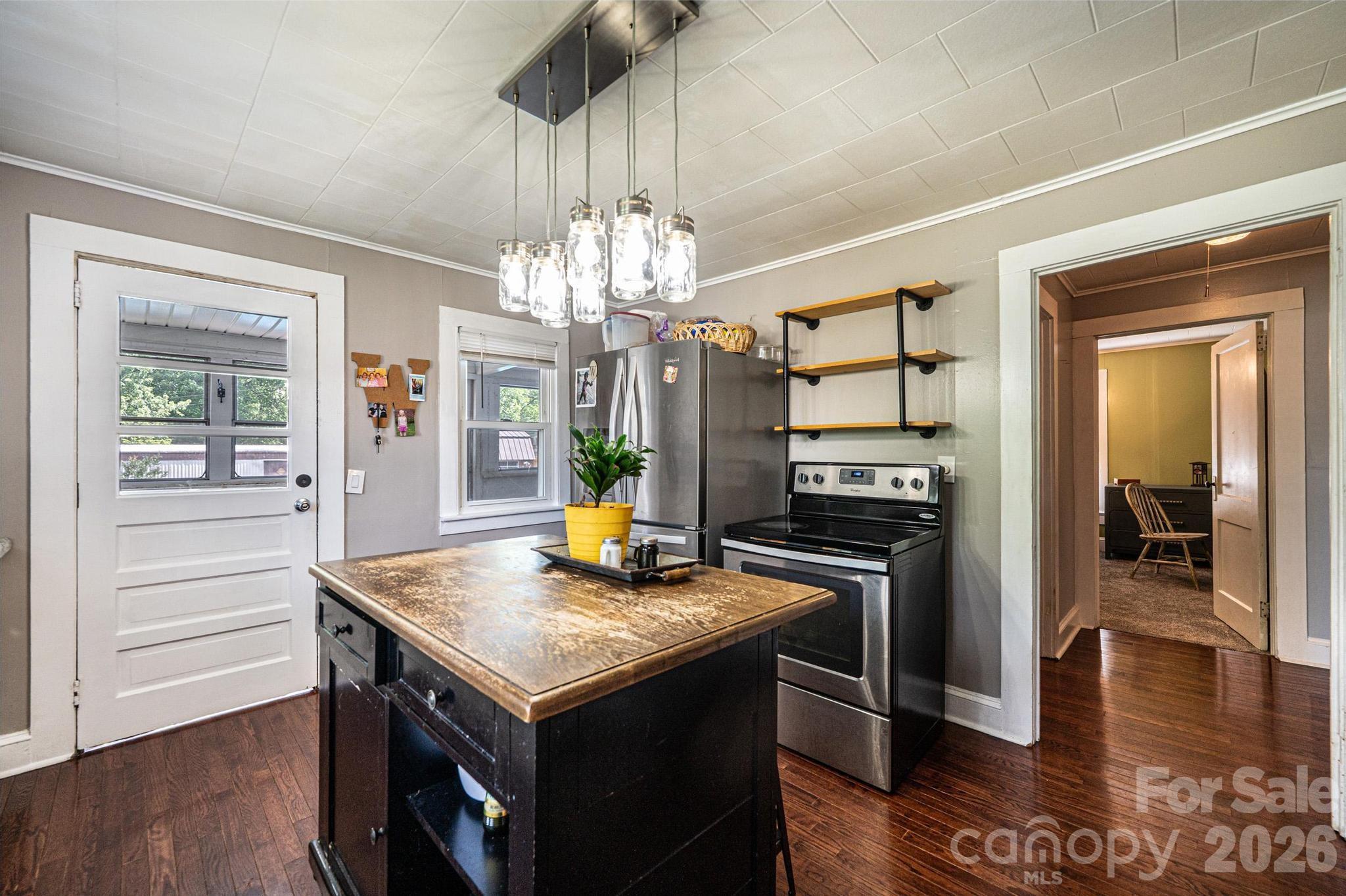 114 Mountain View Street — Morganton