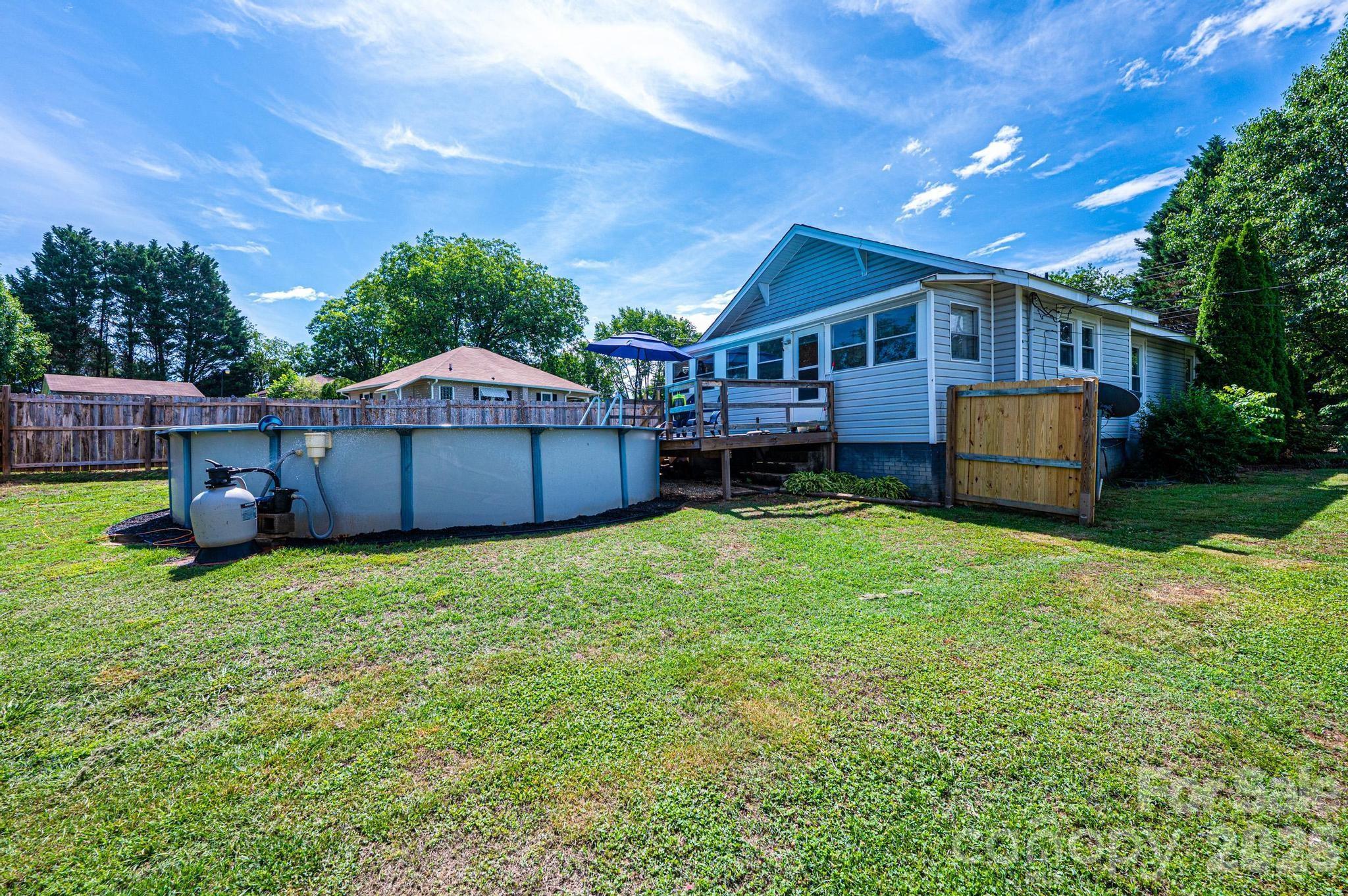 114 Mountain View Street — Morganton