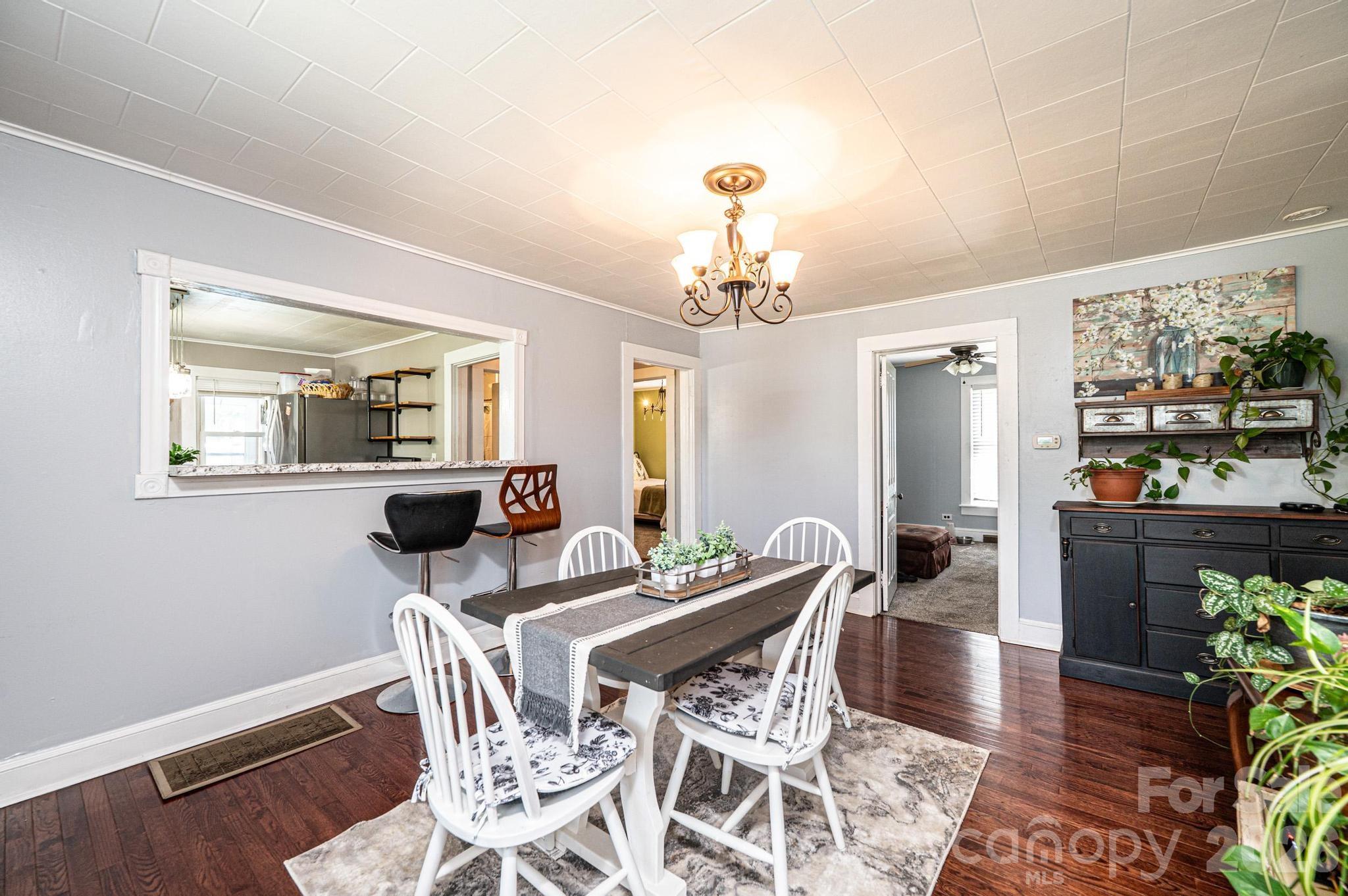 114 Mountain View Street — Morganton