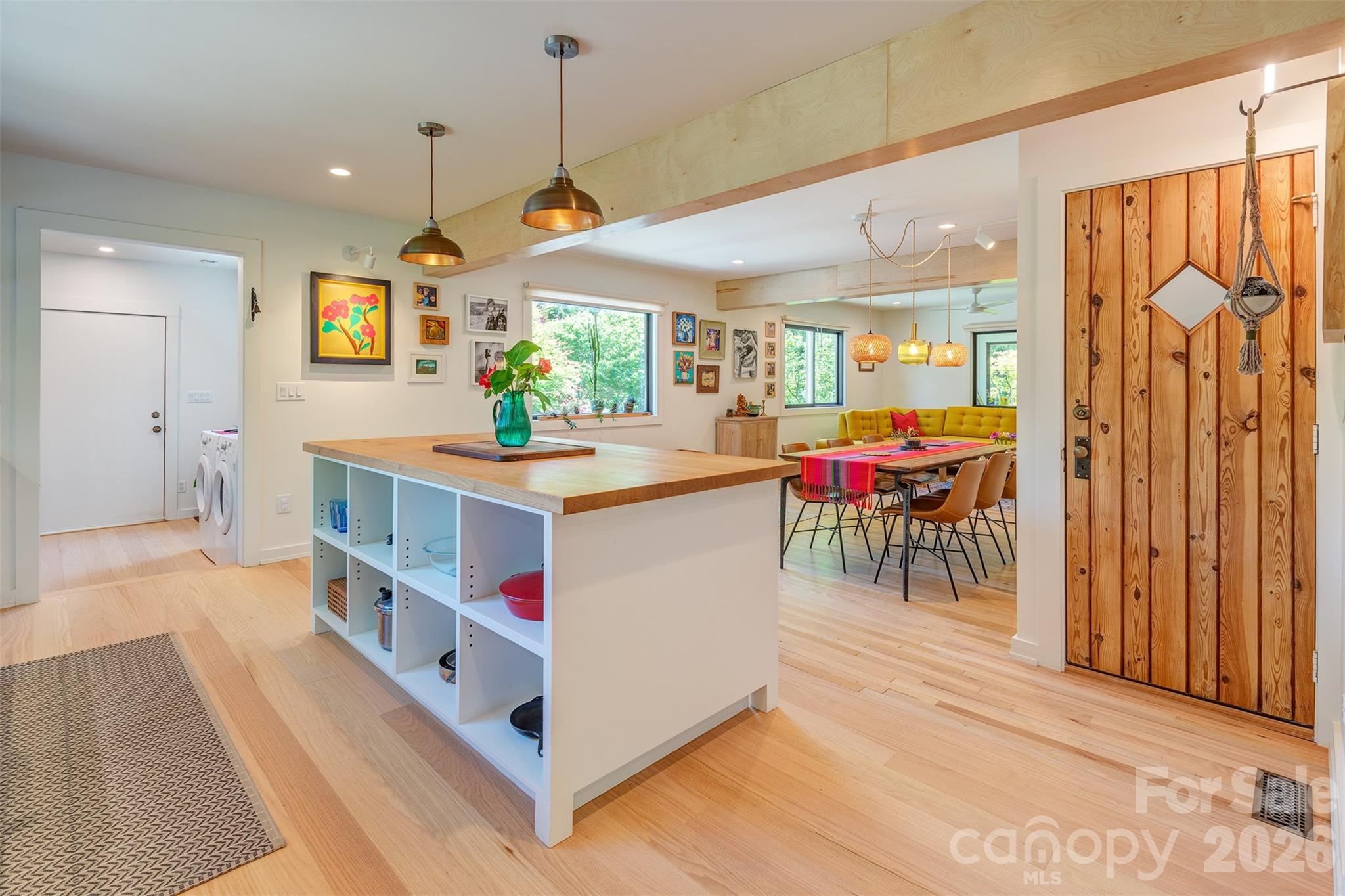 136 Graveyard Road — Fairview