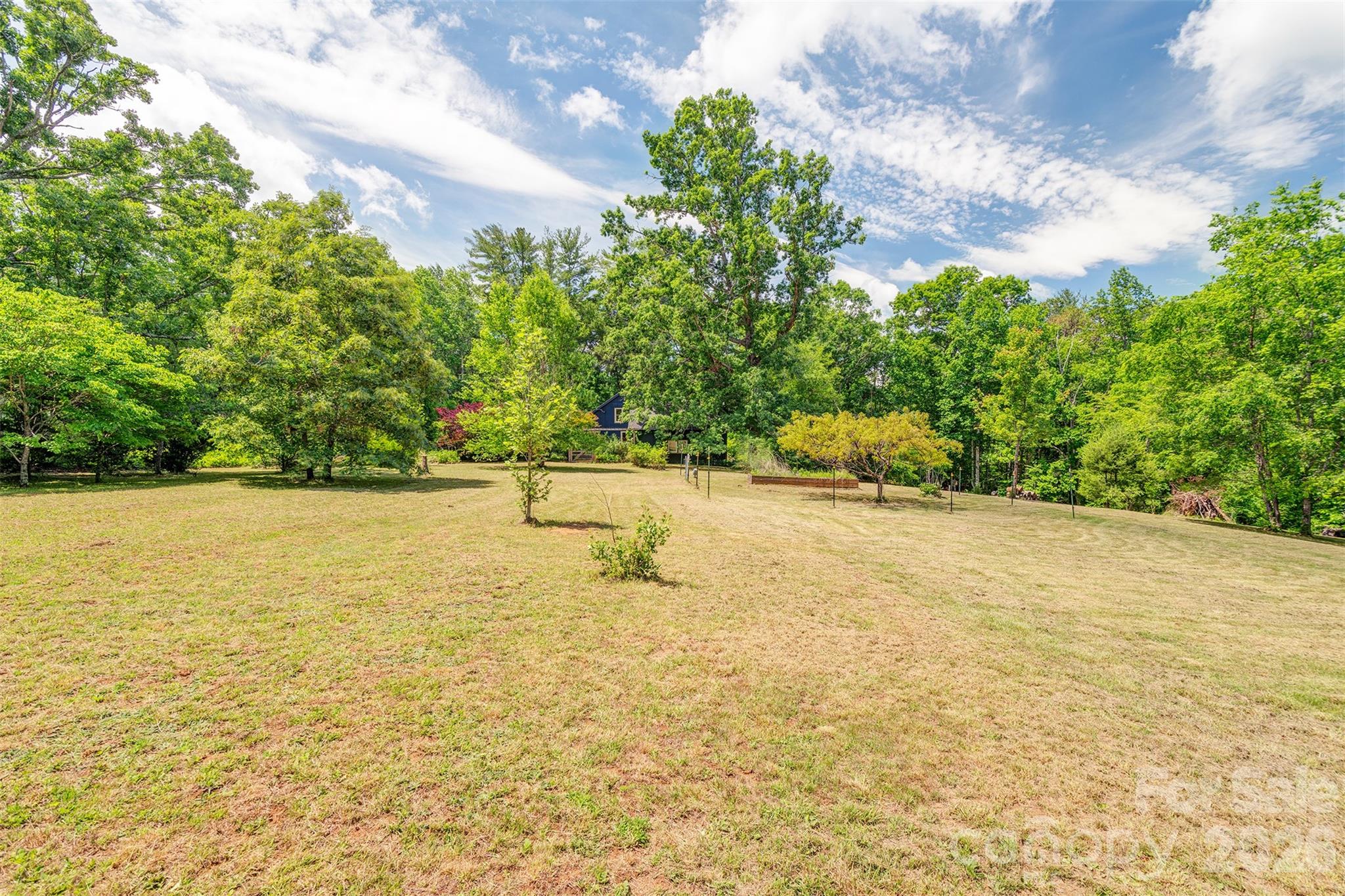 136 Graveyard Road — Fairview