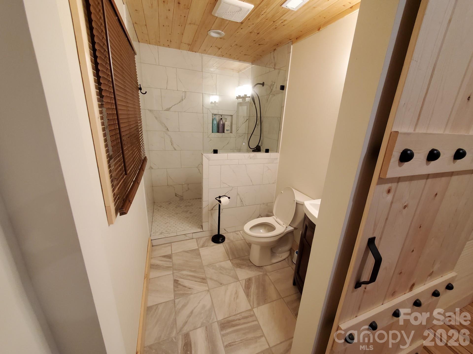 50 Water Way — Pisgah Forest