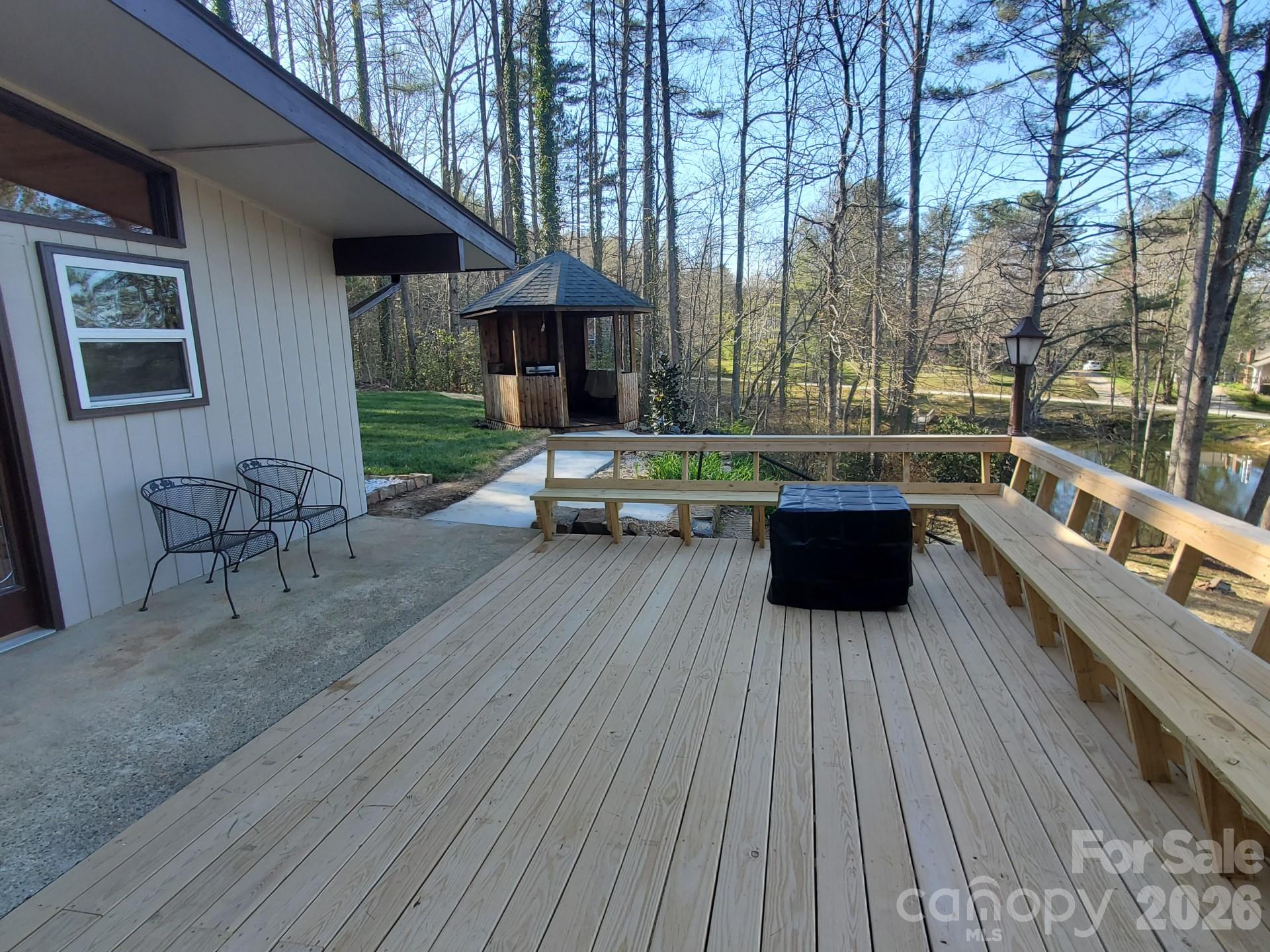 50 Water Way — Pisgah Forest