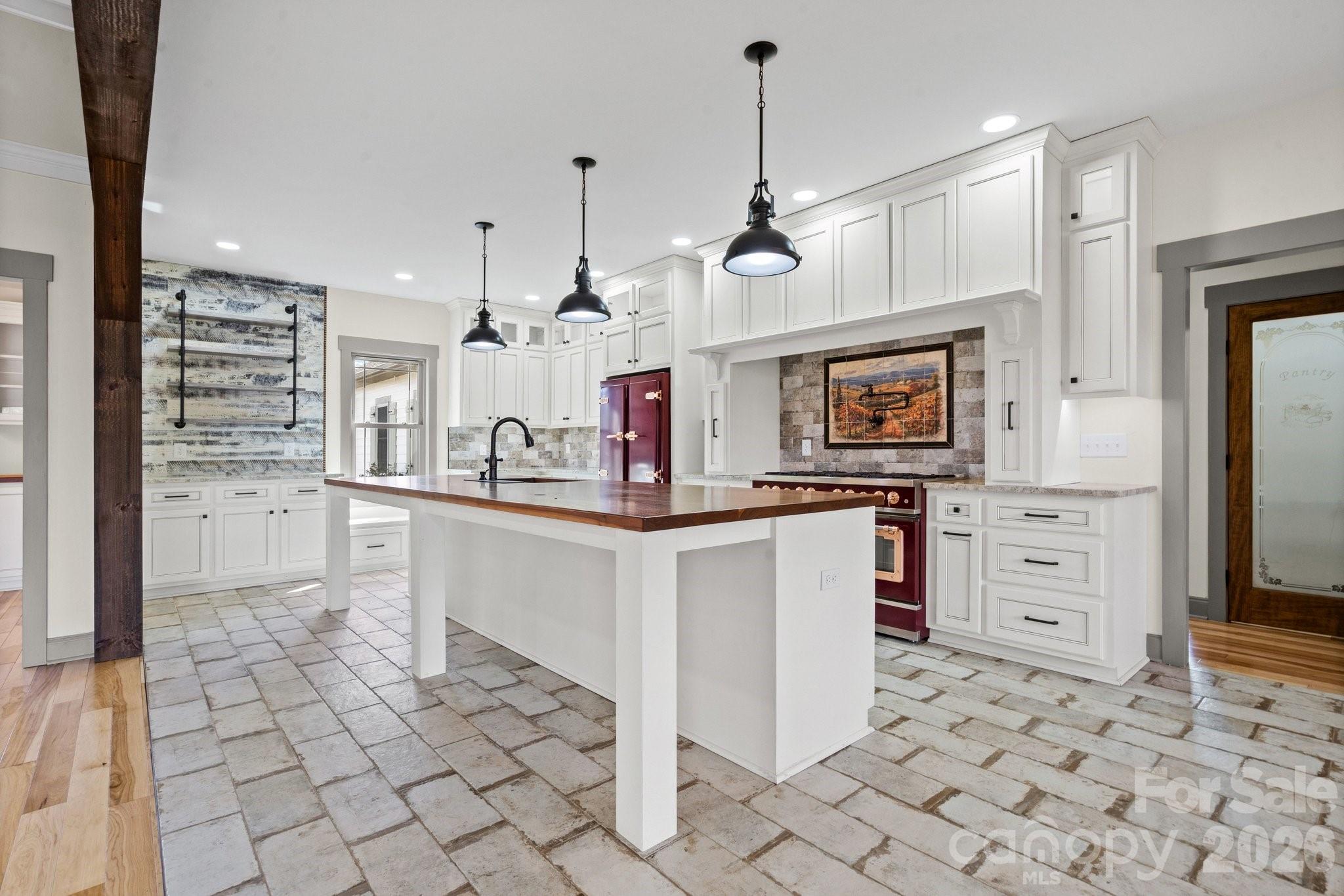 12041 Hazard Road — Oakboro
