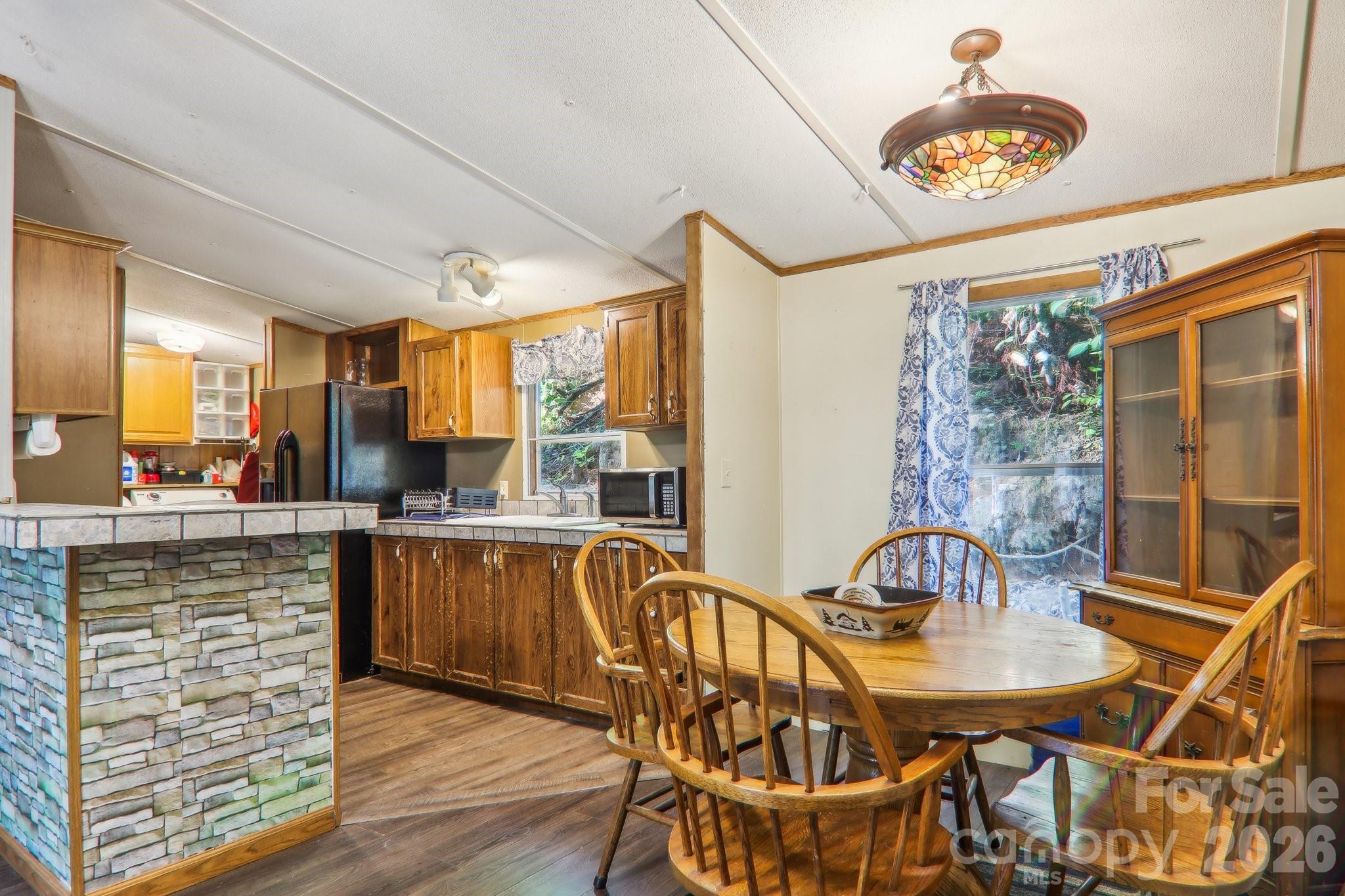 138 Buddy Lane — Chimney Rock