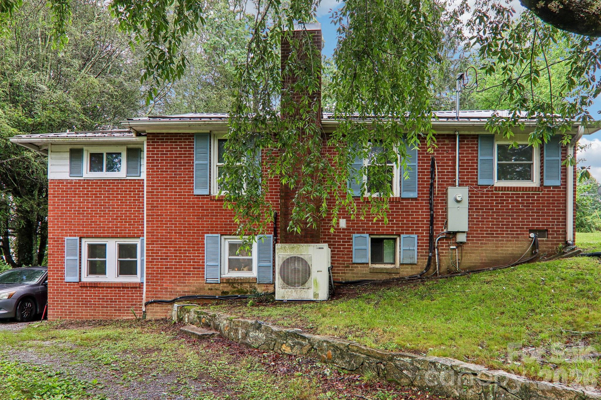677 Mount Olivet Road — Zirconia