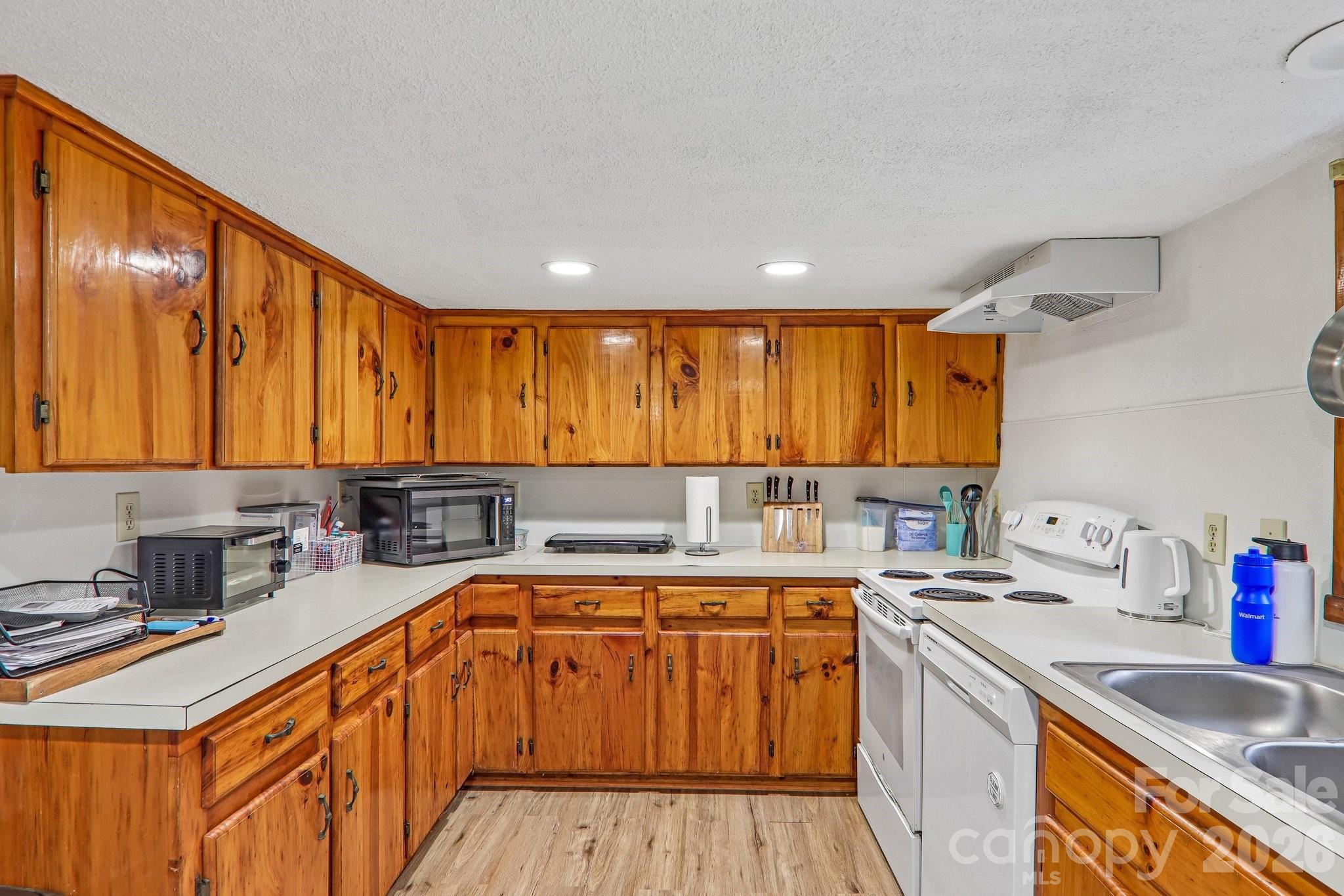 677 Mount Olivet Road — Zirconia
