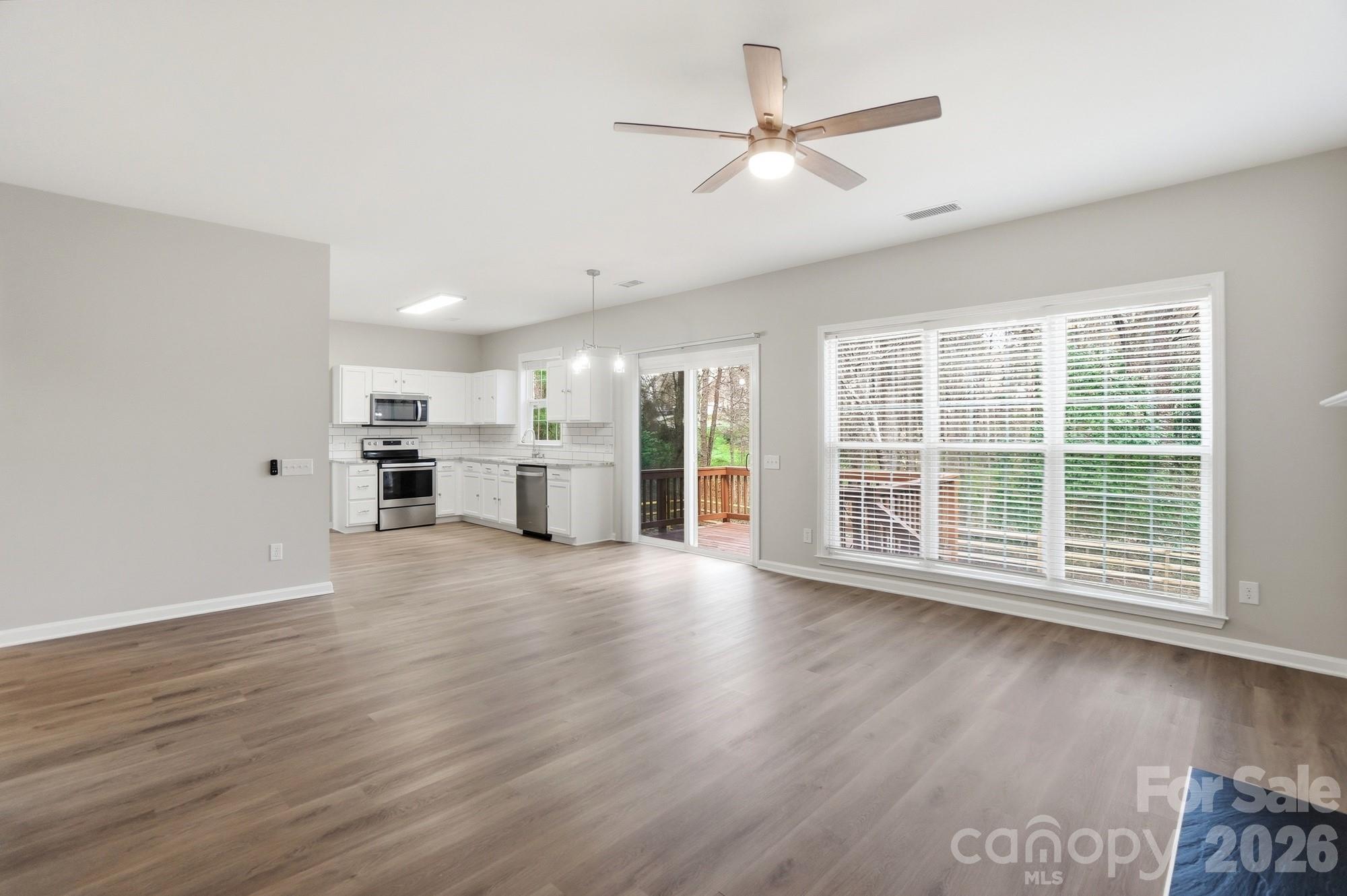 7711 Taymouth Lane — Charlotte