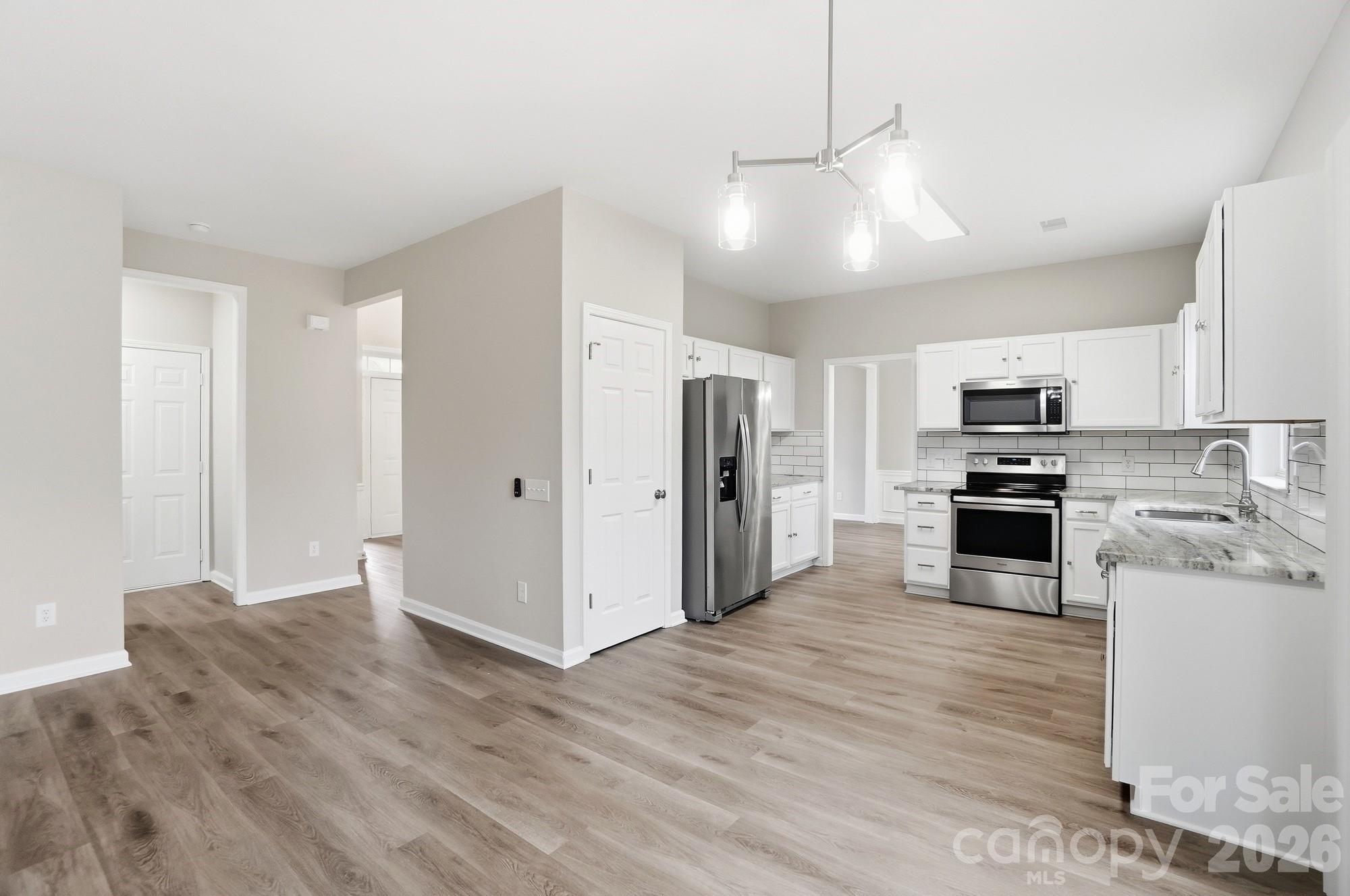 7711 Taymouth Lane — Charlotte