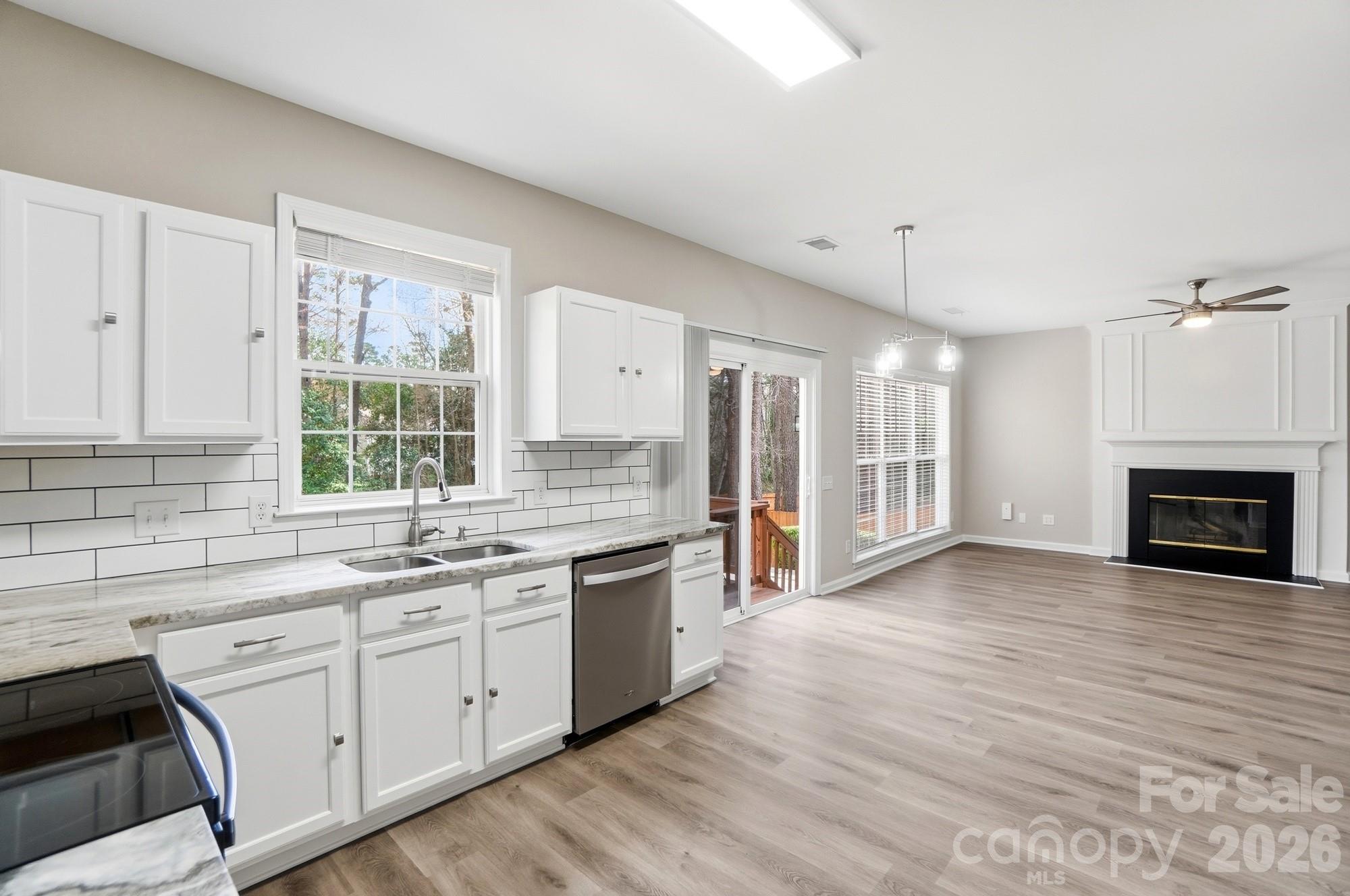 7711 Taymouth Lane — Charlotte