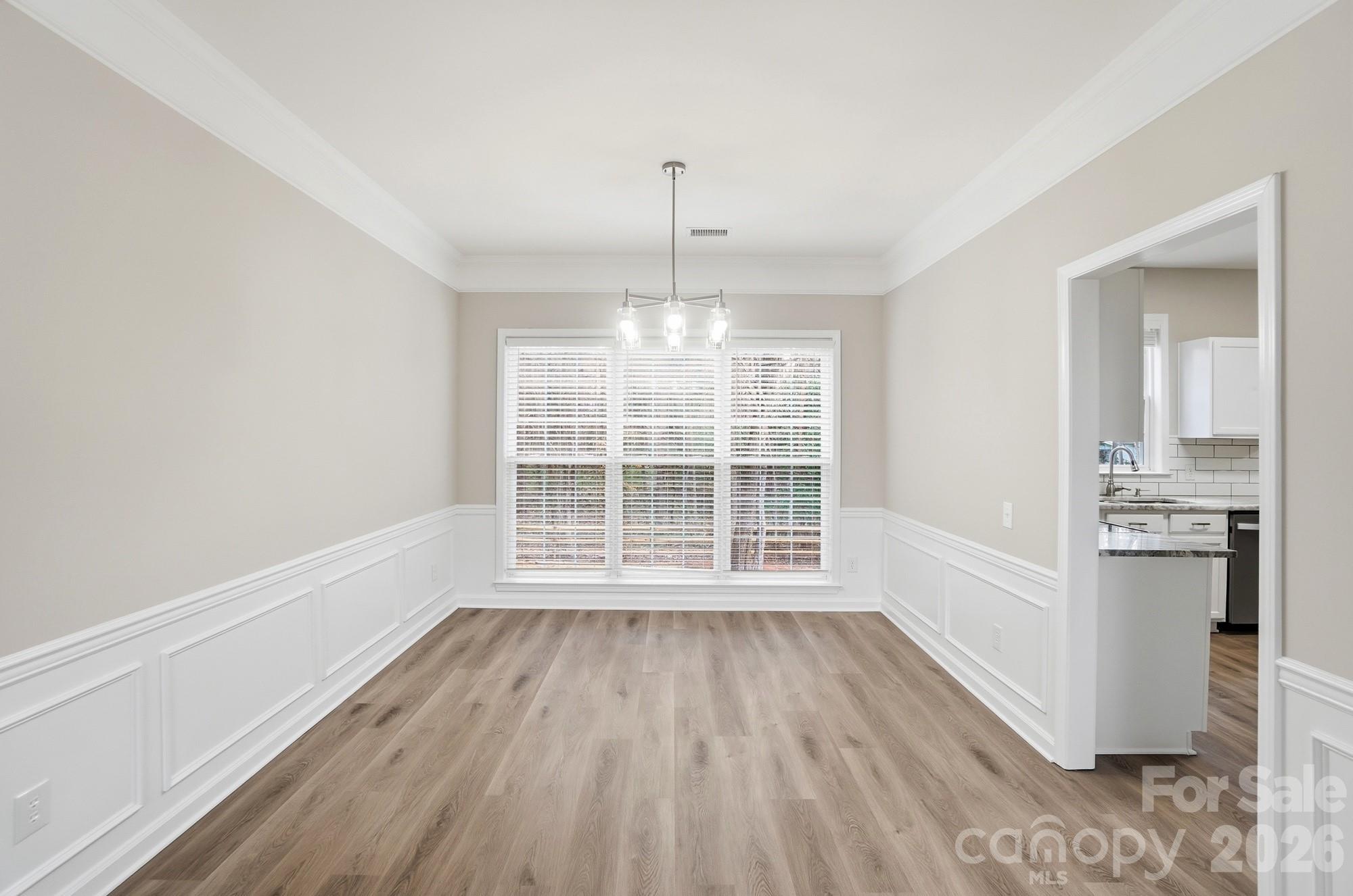 7711 Taymouth Lane — Charlotte