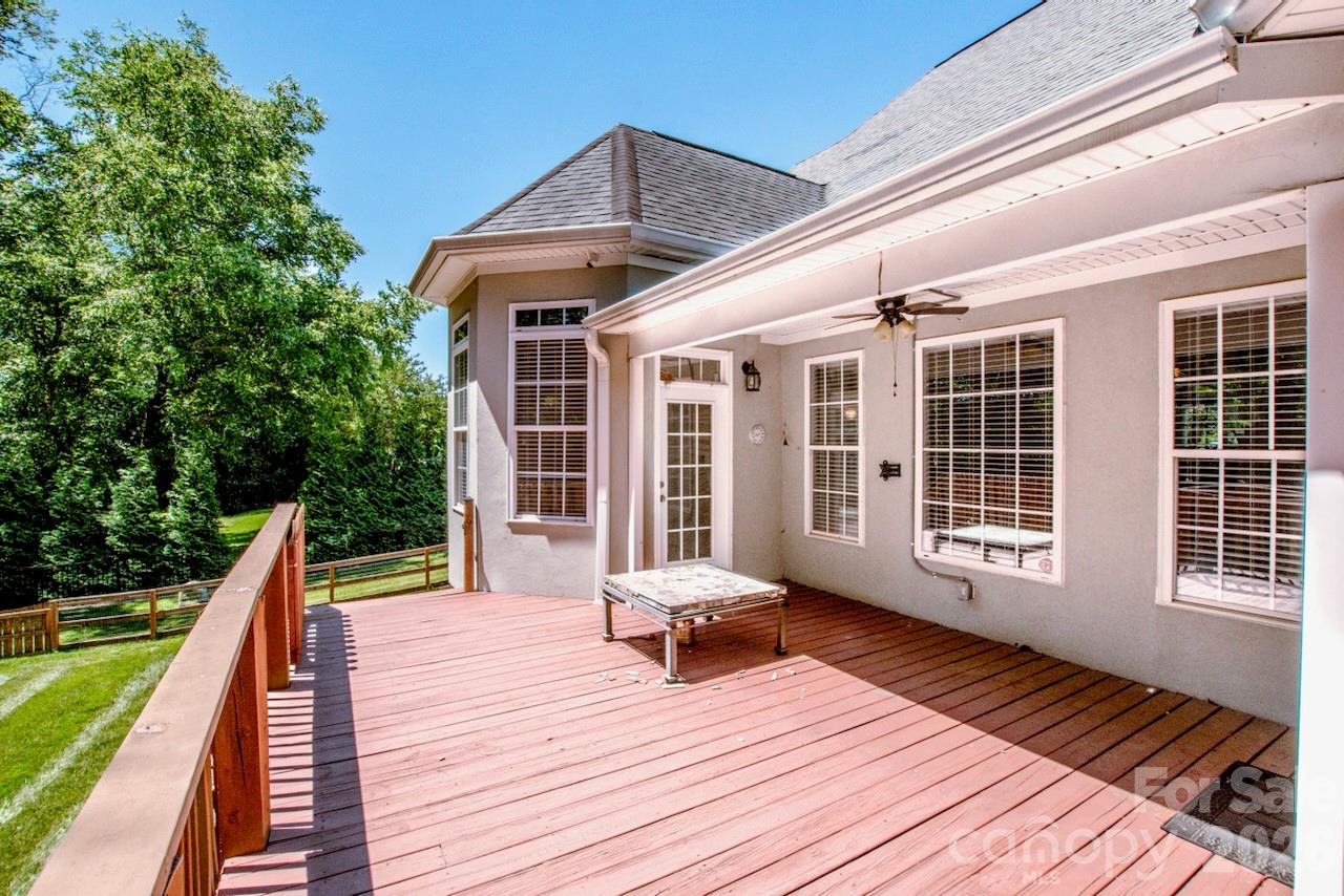 131 S Gibbs Road — Mooresville