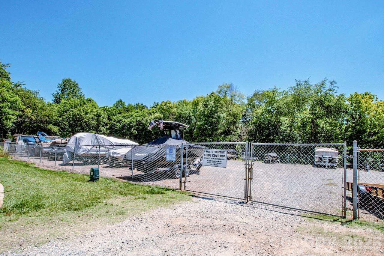 131 S Gibbs Road — Mooresville