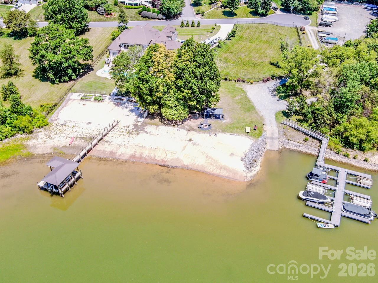 131 S Gibbs Road — Mooresville