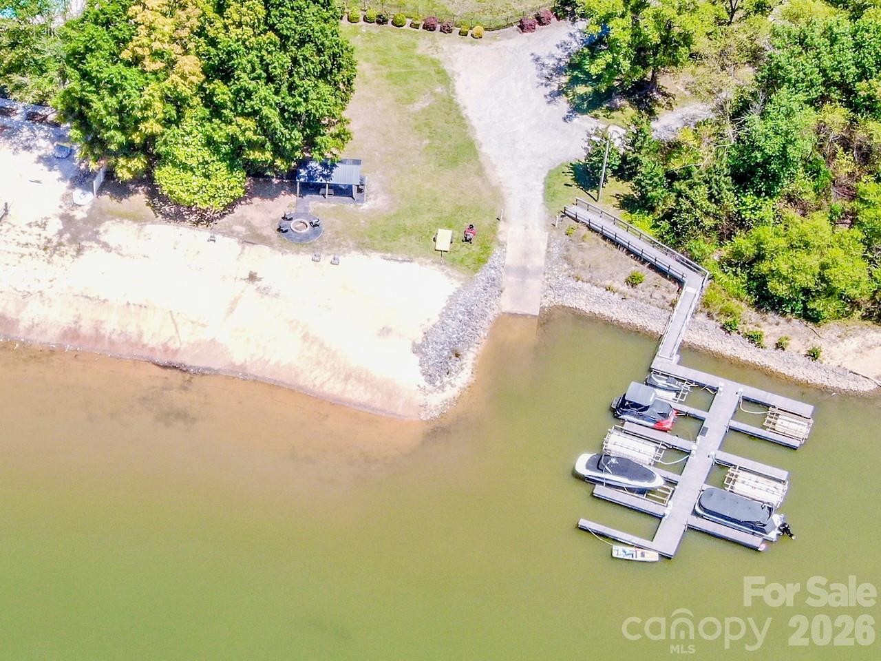 131 S Gibbs Road — Mooresville