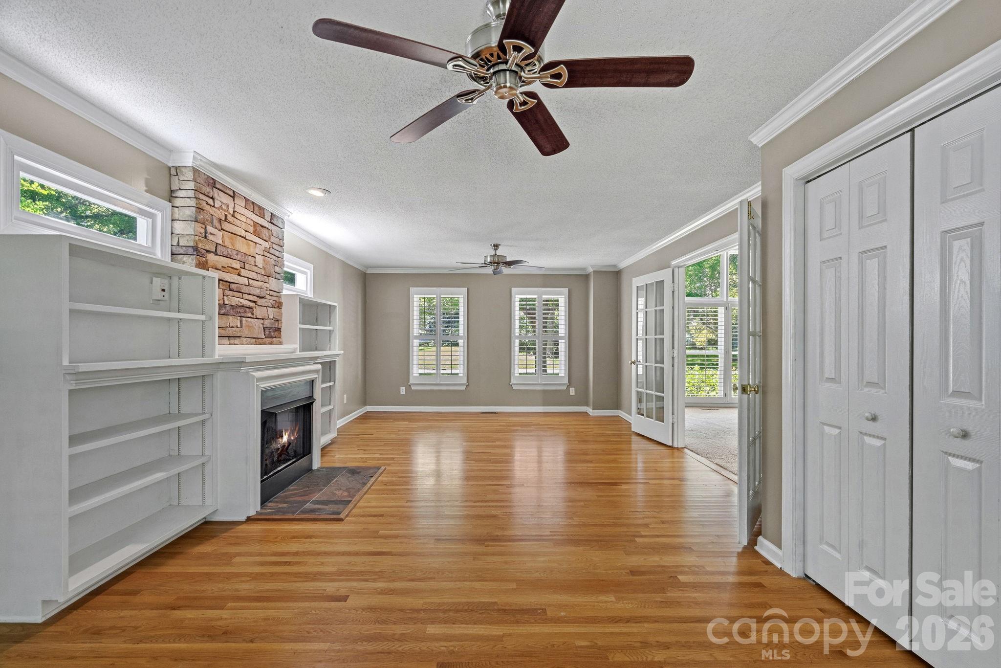 9037 Willow Trace Court — Huntersville