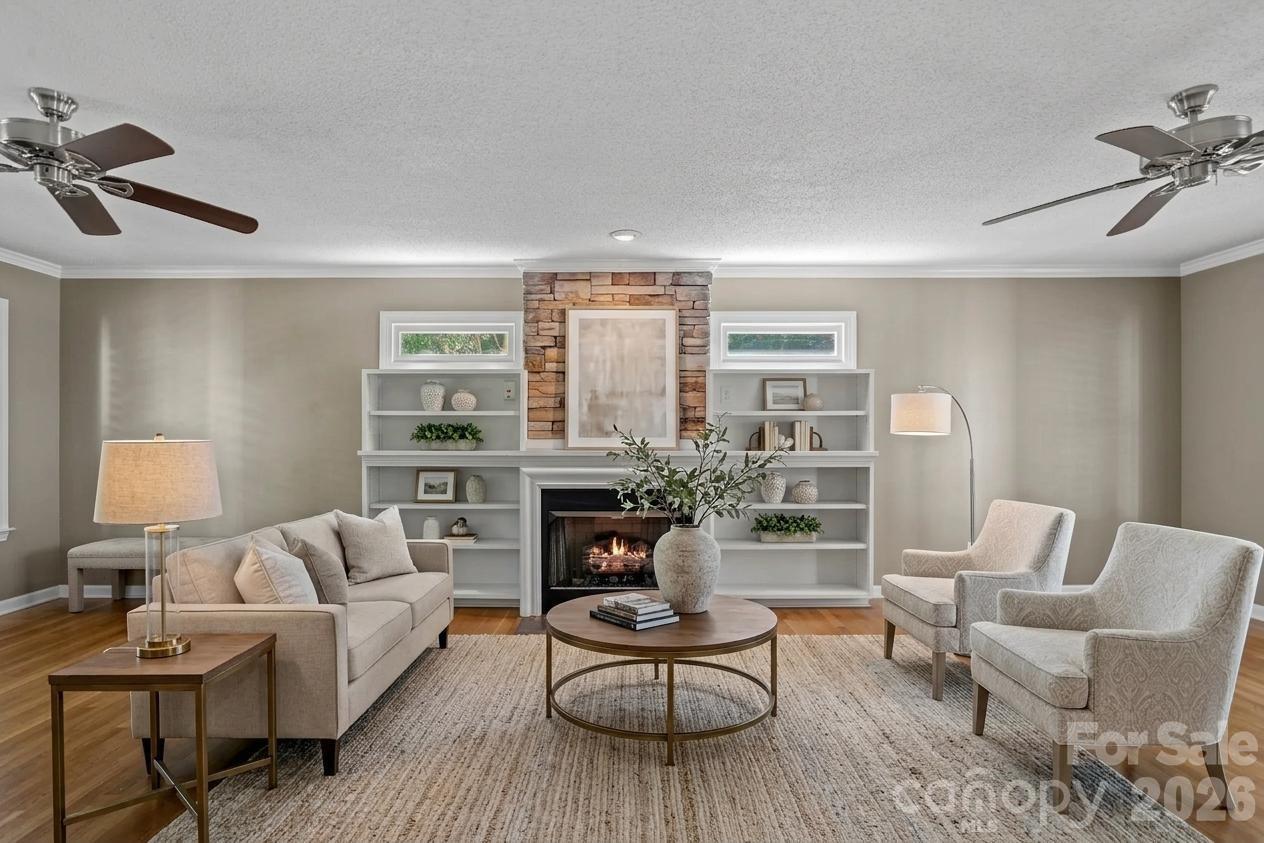 9037 Willow Trace Court — Huntersville