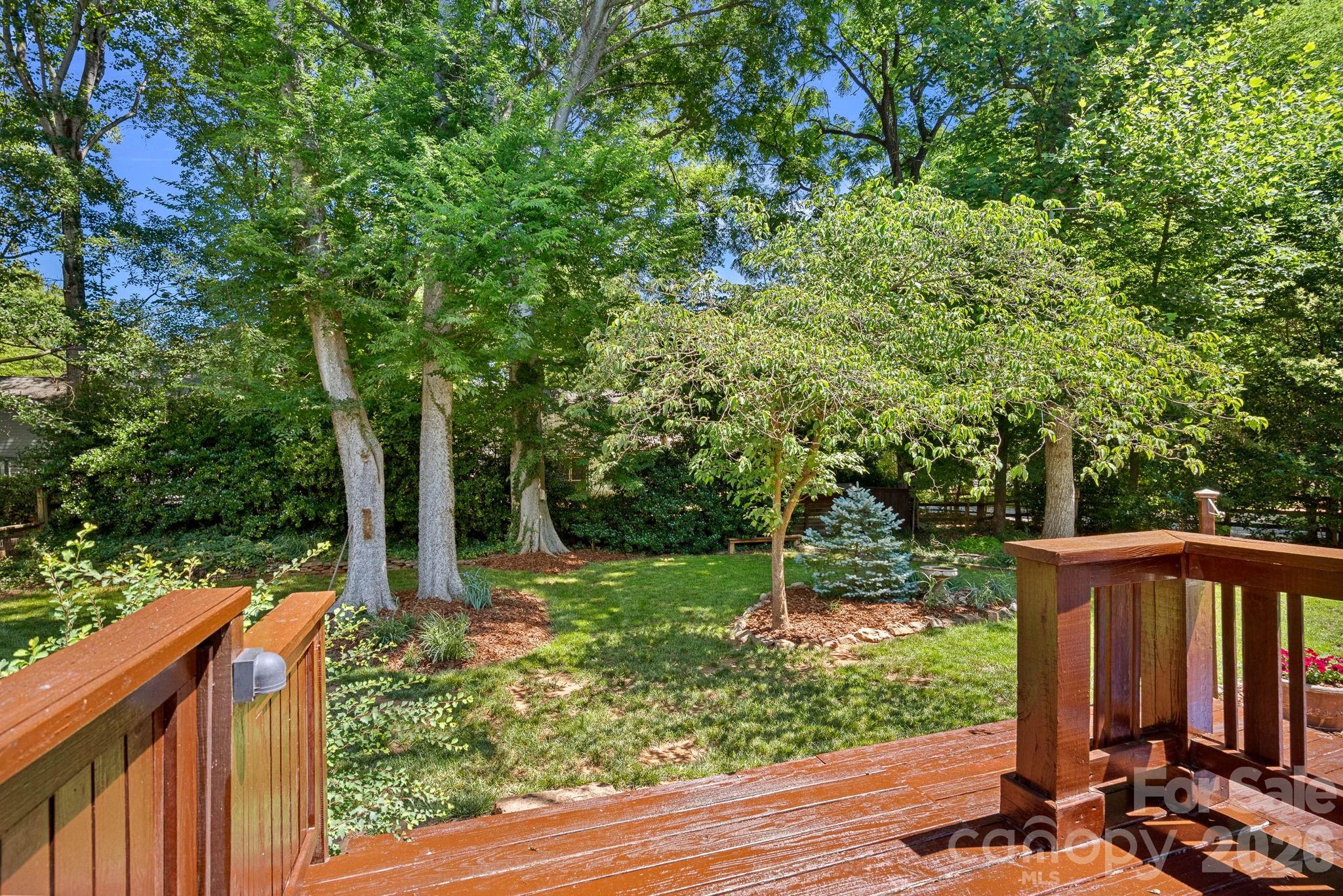 9037 Willow Trace Court — Huntersville