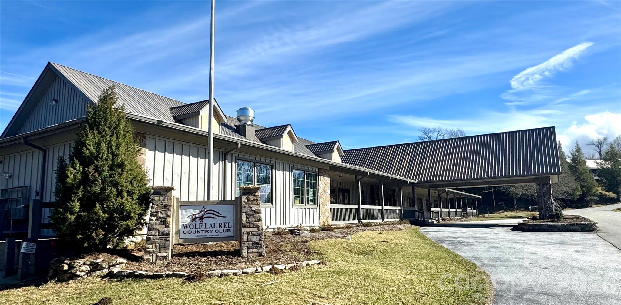 175 Village Lane — Mars Hill
