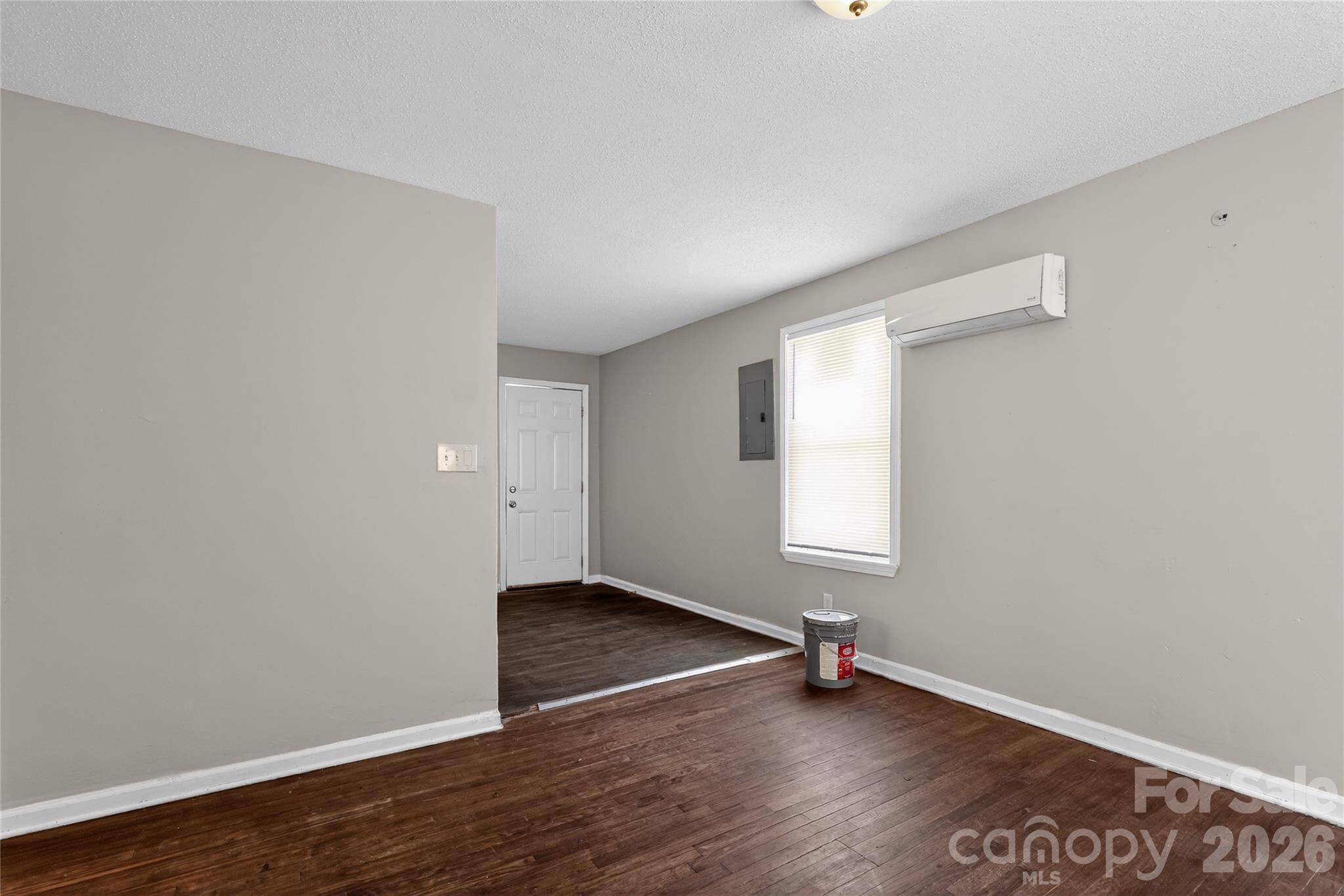 9 Delores Street — Greenville