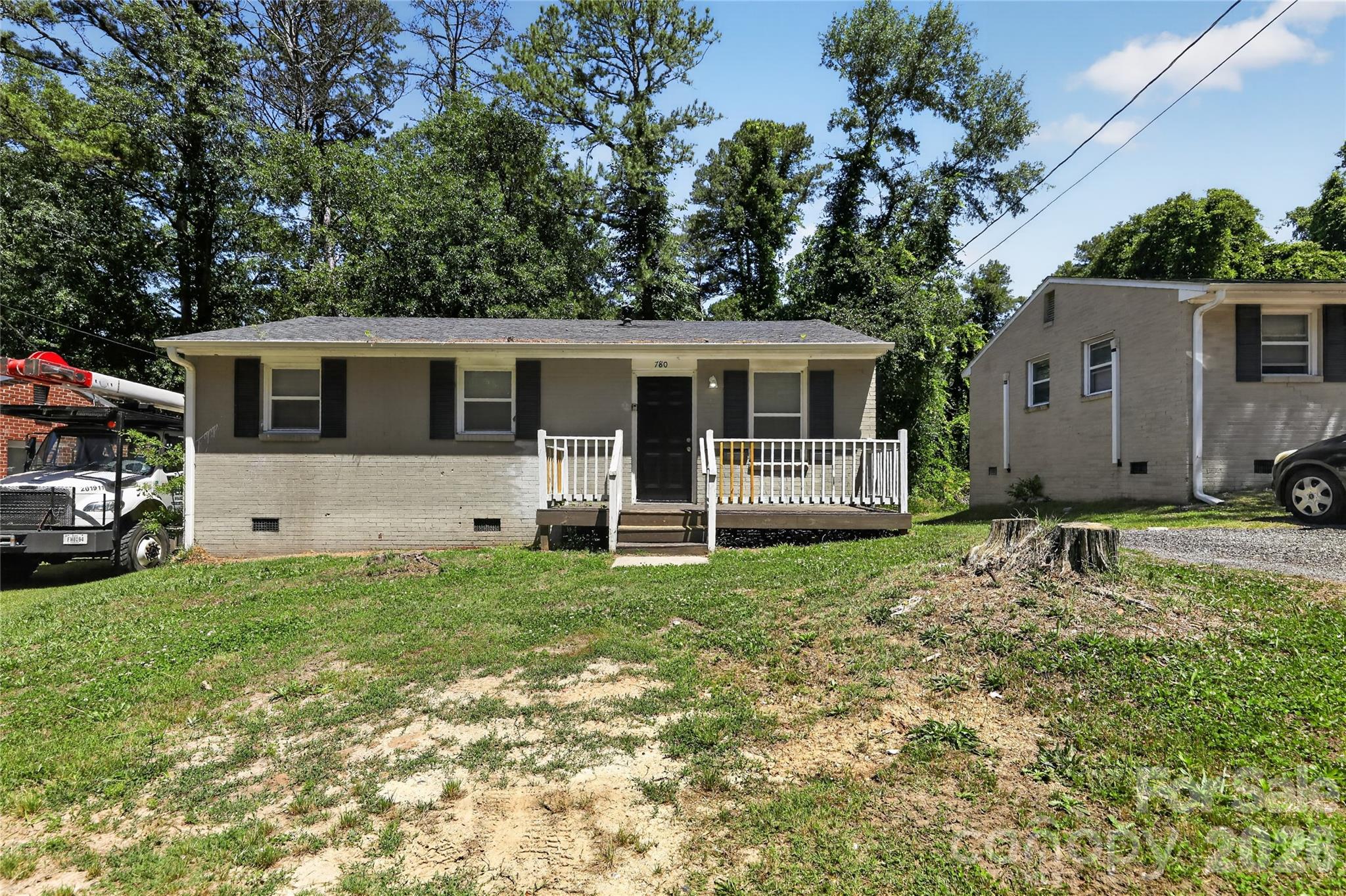 9 Delores Street — Greenville