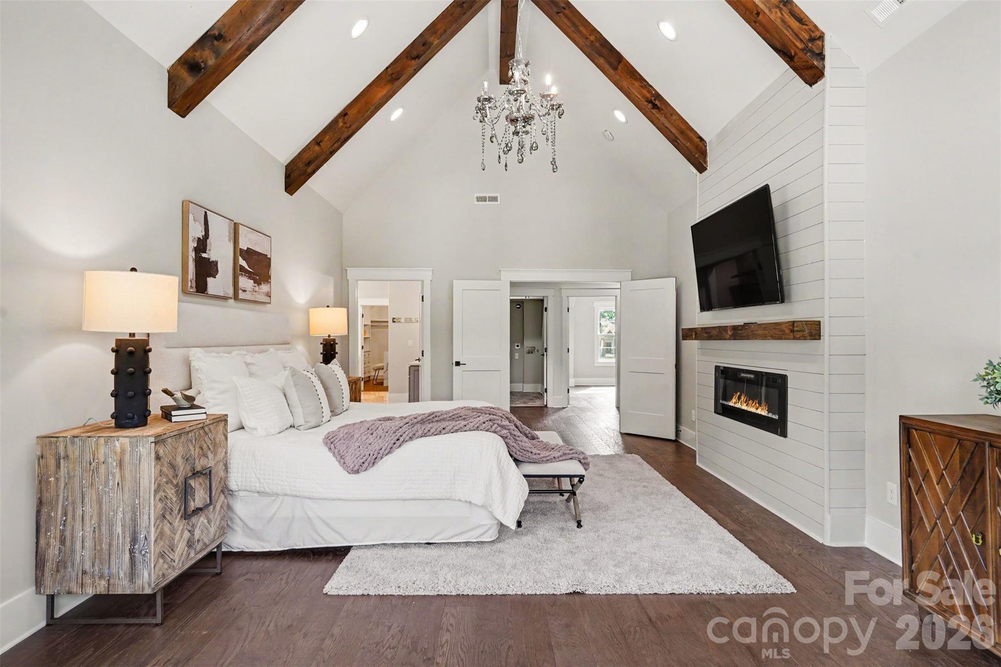 1023 Piney Drive — Monroe