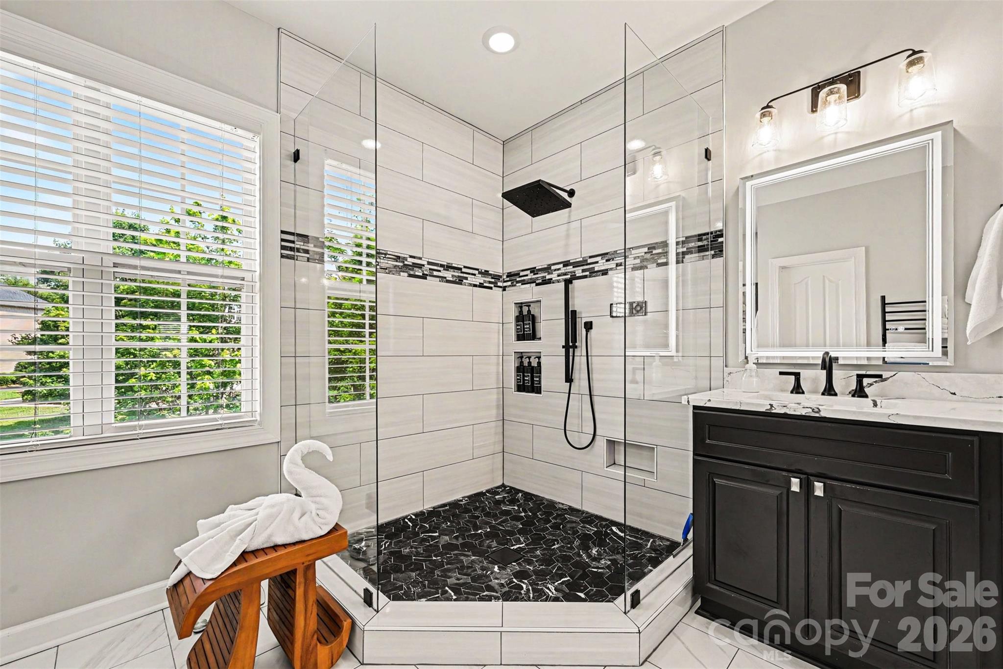 3124 Grandeur Road — Charlotte
