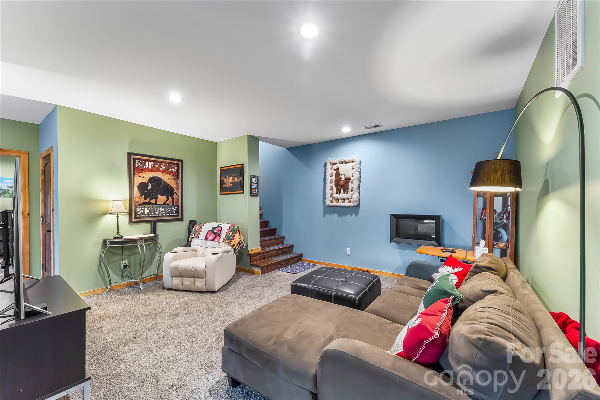 162 N Star Drive — Union Mills