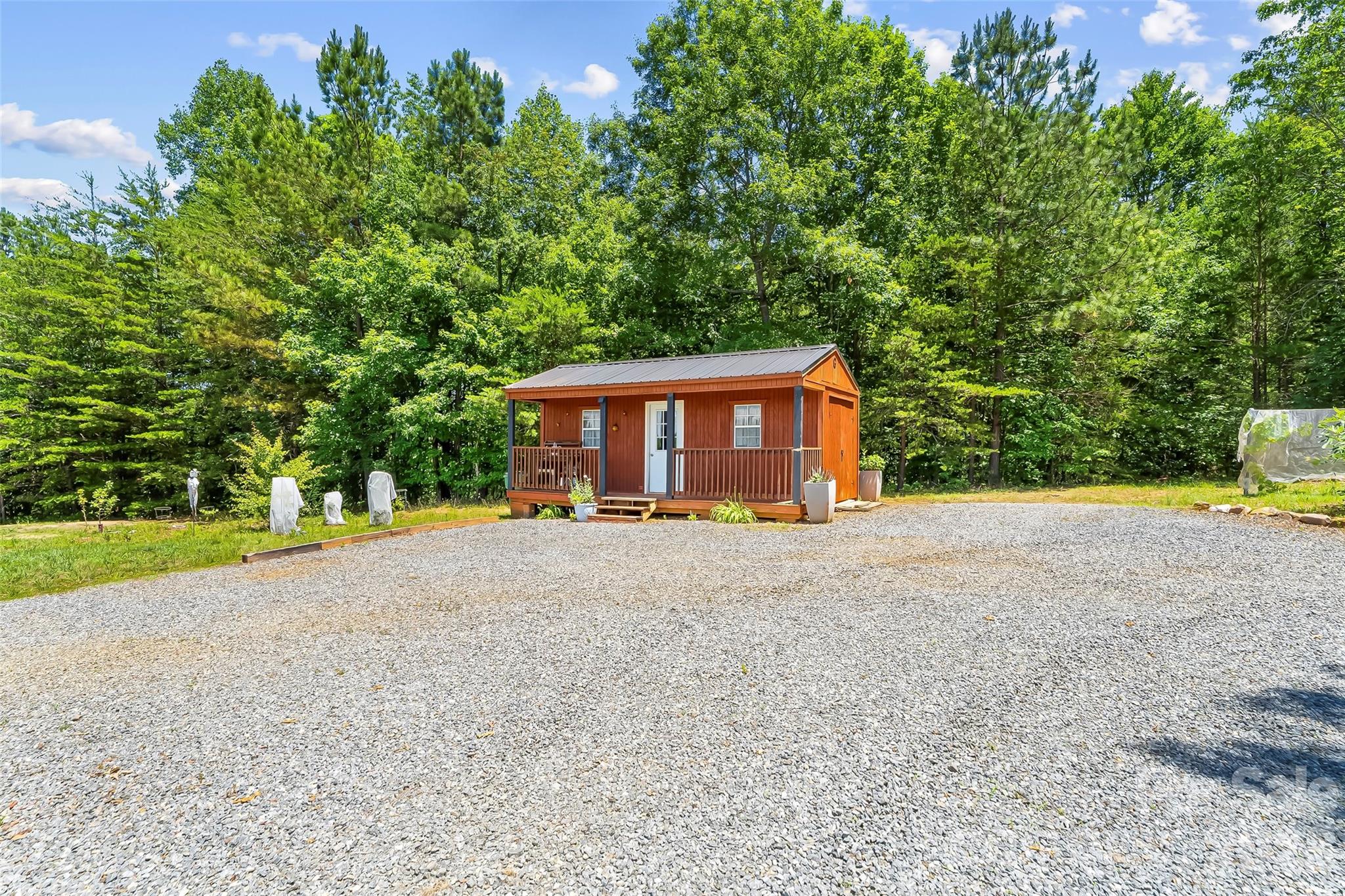 162 N Star Drive — Union Mills