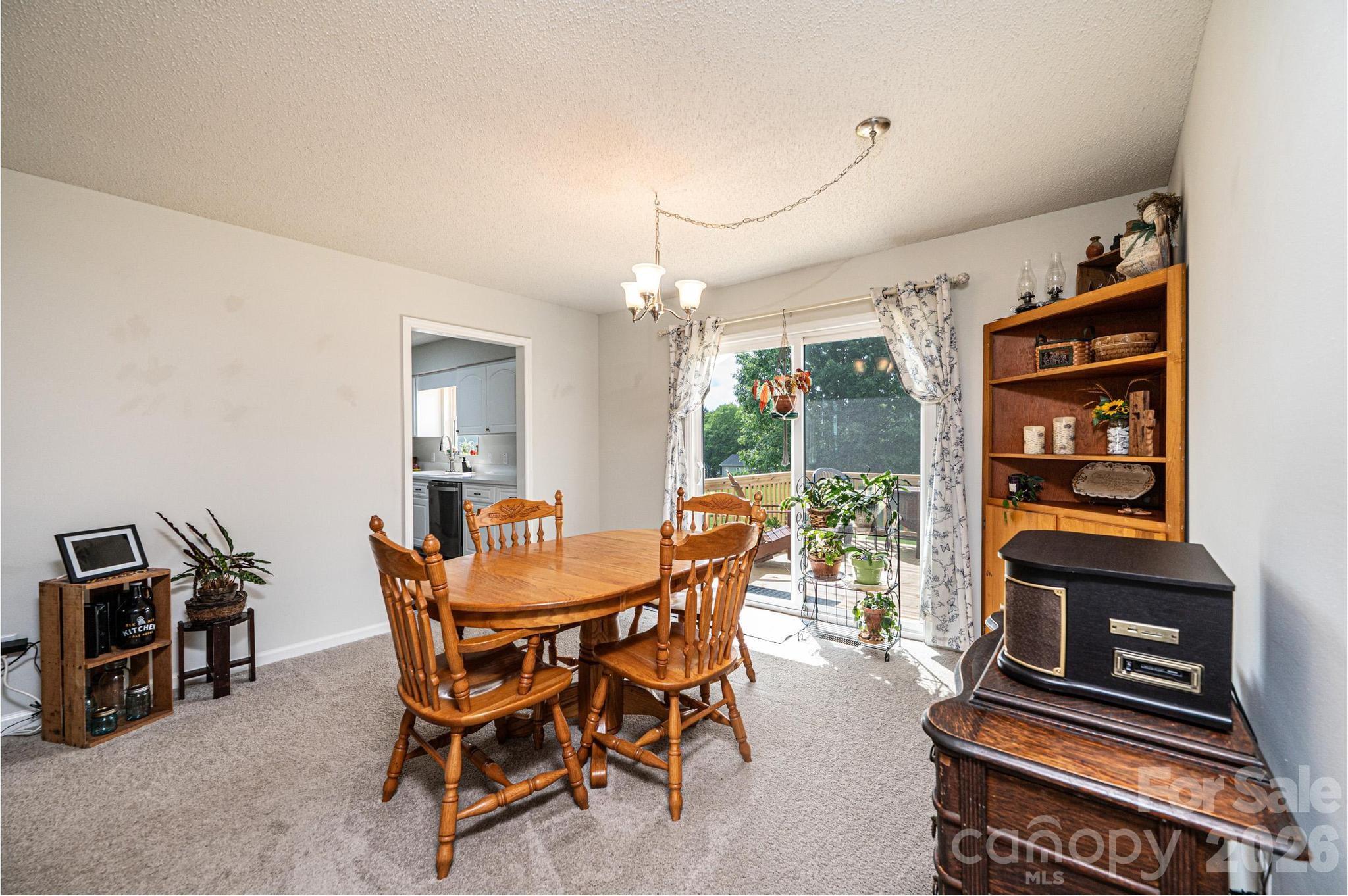 495 Drumstand Road — Stony Point