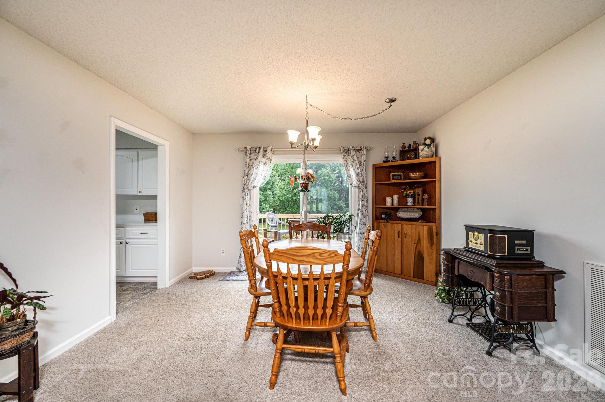 495 Drumstand Road — Stony Point